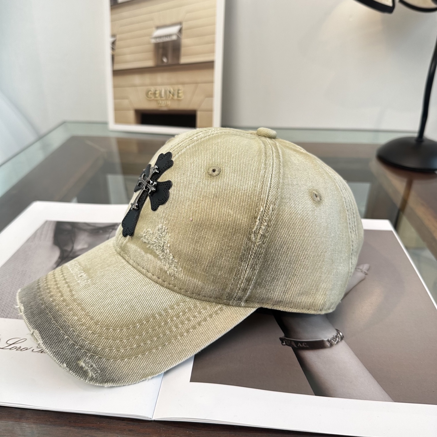 Chrome hearts 克罗心 新款十字架 高品质棒球帽，高端定制版！网红时尚博主同款！墙裂推荐！质量巨好！谁戴谁好