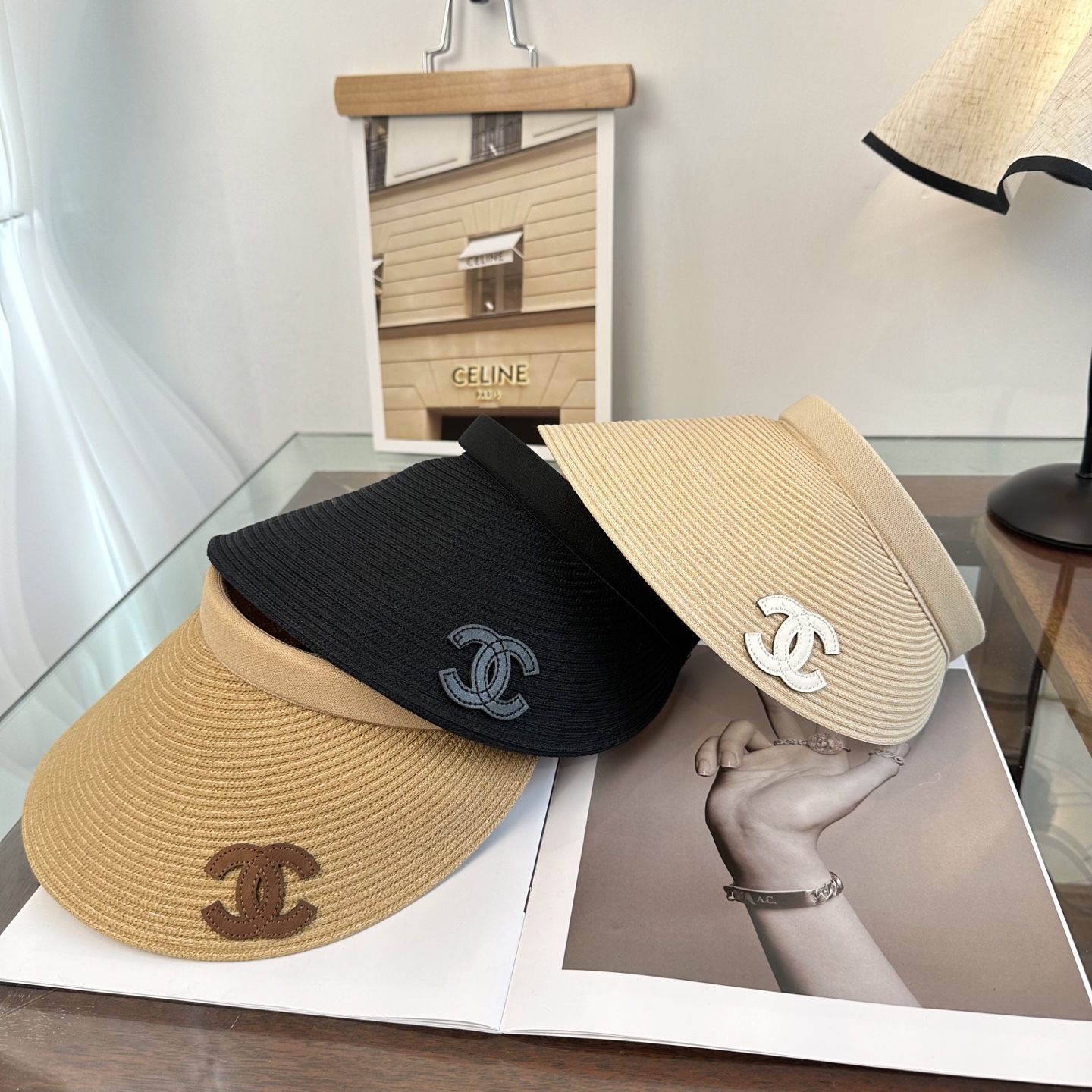 Chanel Chanel 香奶奶家，2026春夏新款空顶帽，超甜超乖的小空顶 ，细节和质感都拿捏得很完美 缤纷整个夏天