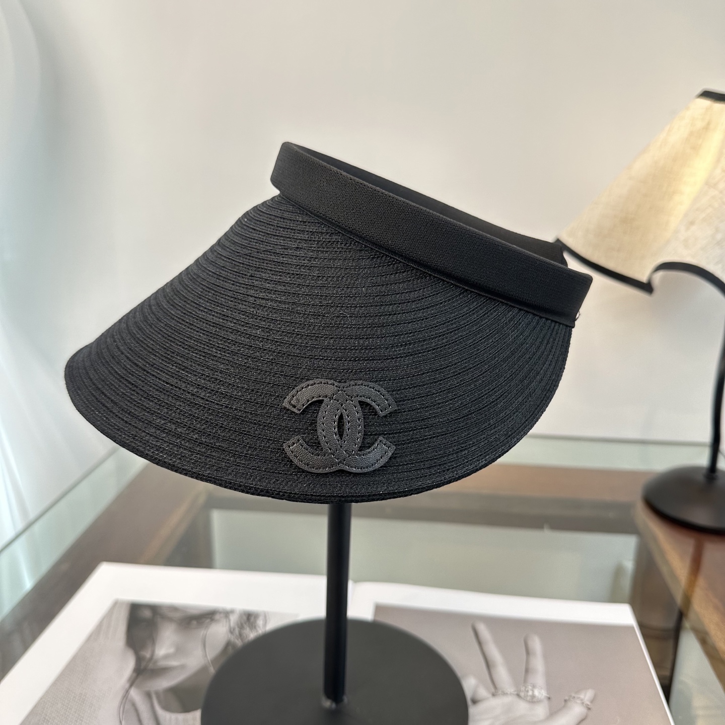 Chanel Chanel 香奶奶家，2026春夏新款空顶帽，超甜超乖的小空顶 ，细节和质感都拿捏得很完美 缤纷整个夏天