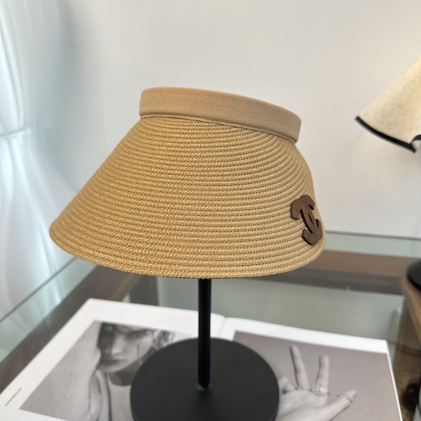 Chanel Chanel 香奶奶家，2026春夏新款空顶帽，超甜超乖的小空顶 ，细节和质感都拿捏得很完美 缤纷整个夏天