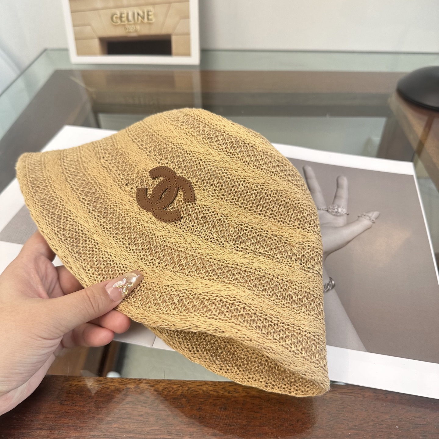 Chanel CHANEL香奈儿 简约新款盆帽