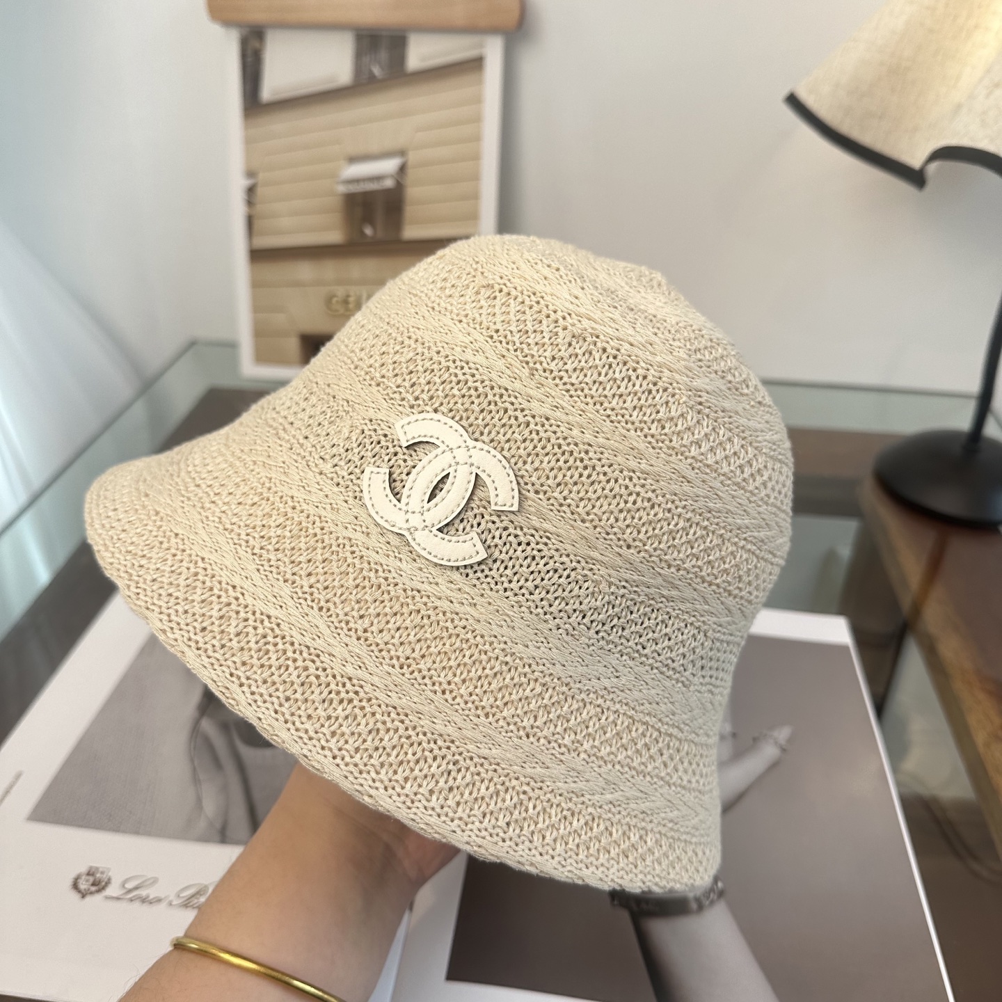 Chanel CHANEL香奈儿 简约新款盆帽