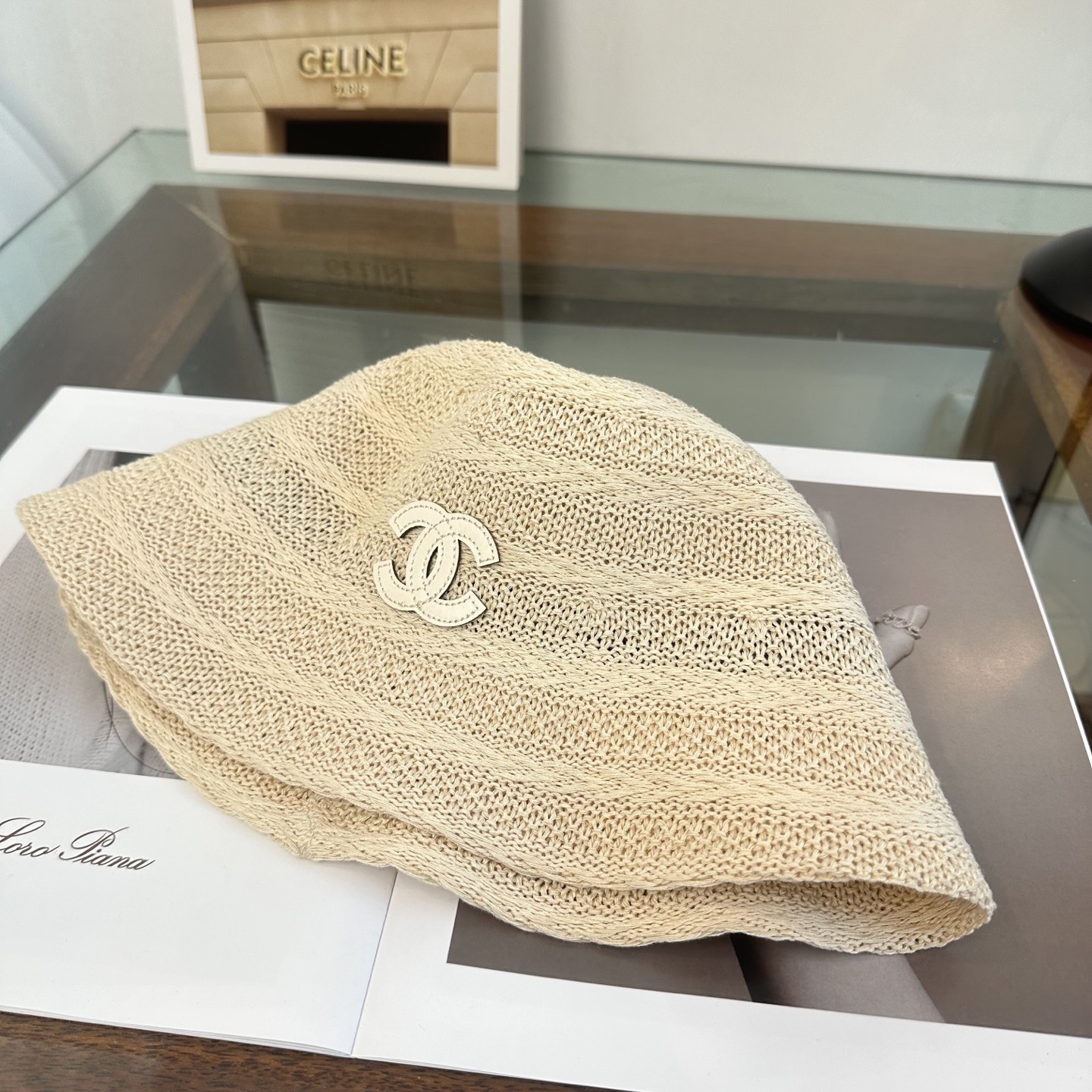 Chanel CHANEL香奈儿 简约新款盆帽