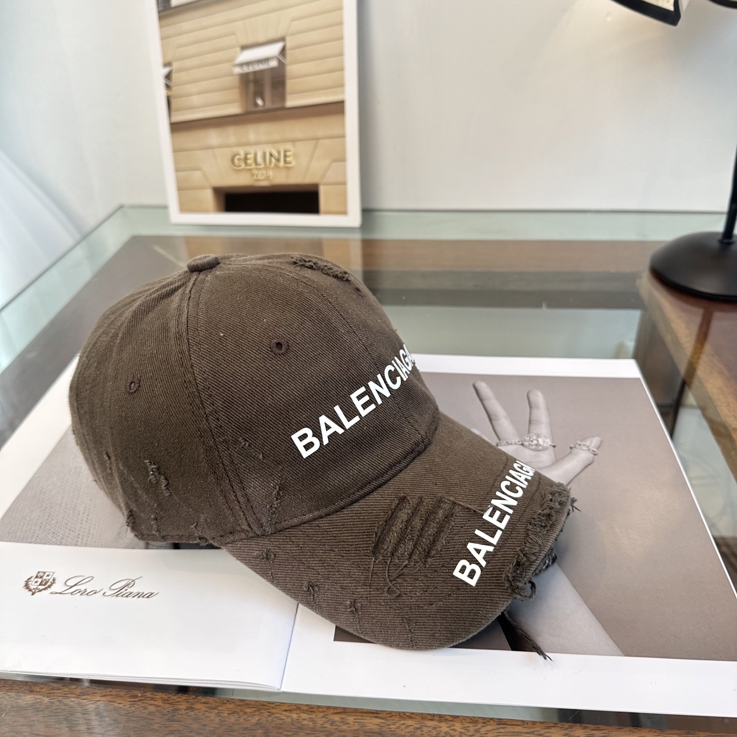 新品Balenciaga 巴黎世家字母新款棒球帽现货秒发🧢简约时尚超级无敌好看的帽子！情侣款！