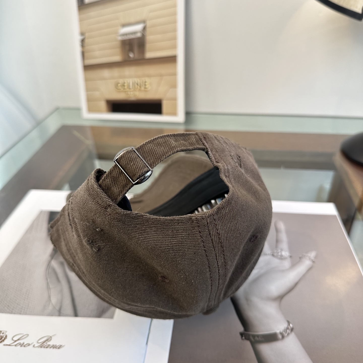 新品Balenciaga 巴黎世家字母新款棒球帽现货秒发🧢简约时尚超级无敌好看的帽子！情侣款！