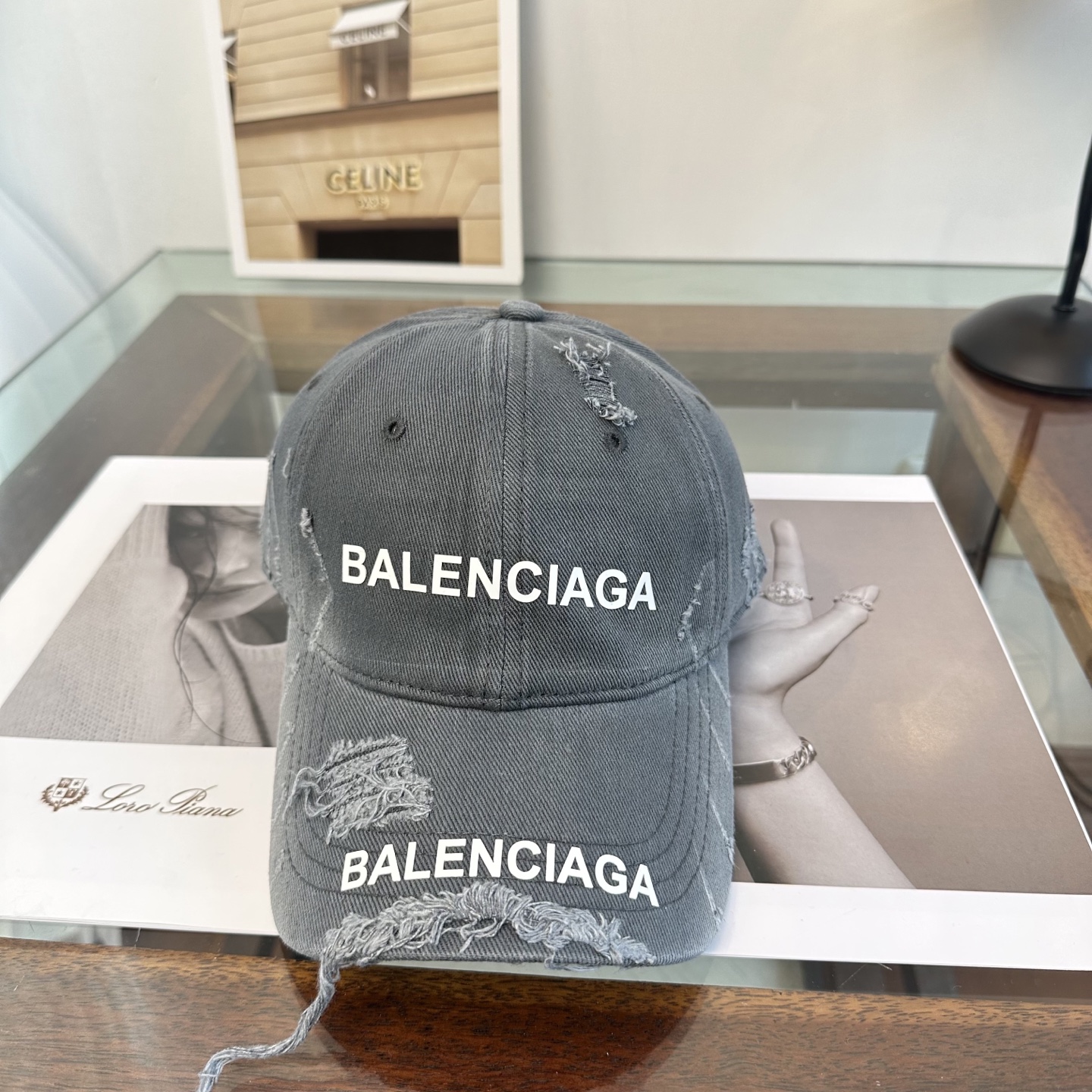 Balenciaga 新品Balenciaga 巴黎世家字母新款棒球帽