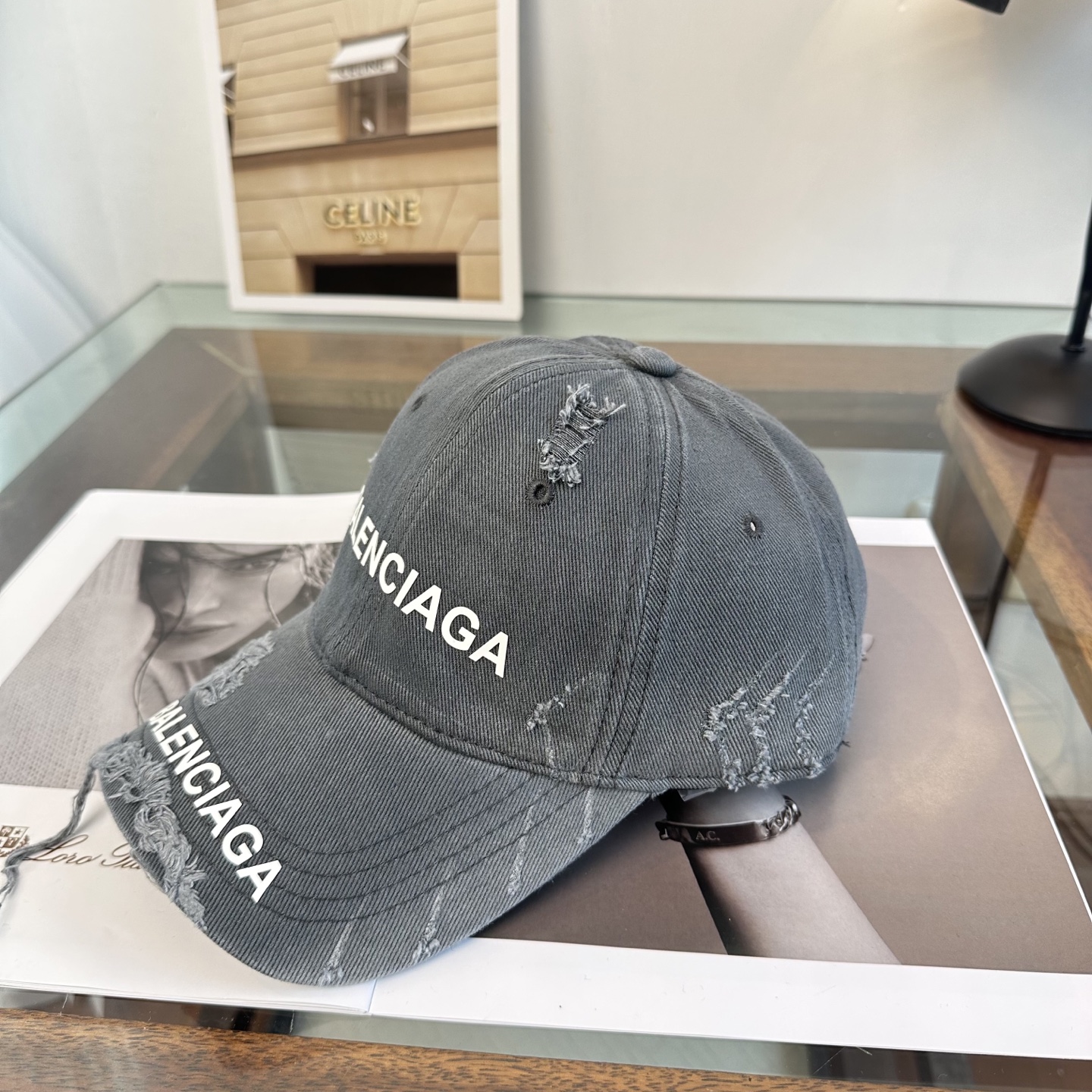 新品Balenciaga 巴黎世家字母新款棒球帽现货秒发🧢简约时尚超级无敌好看的帽子！情侣款！
