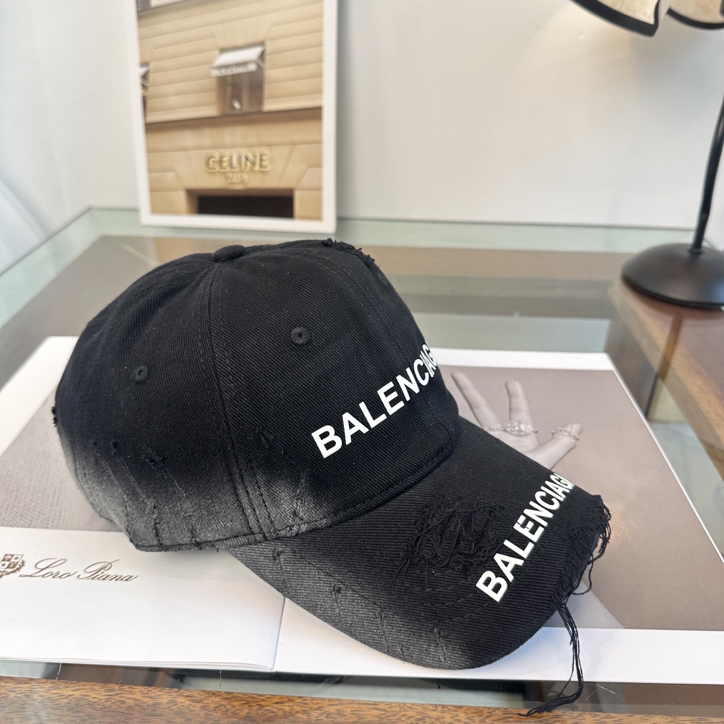 新品Balenciaga 巴黎世家字母新款棒球帽现货秒发🧢简约时尚超级无敌好看的帽子！情侣款！