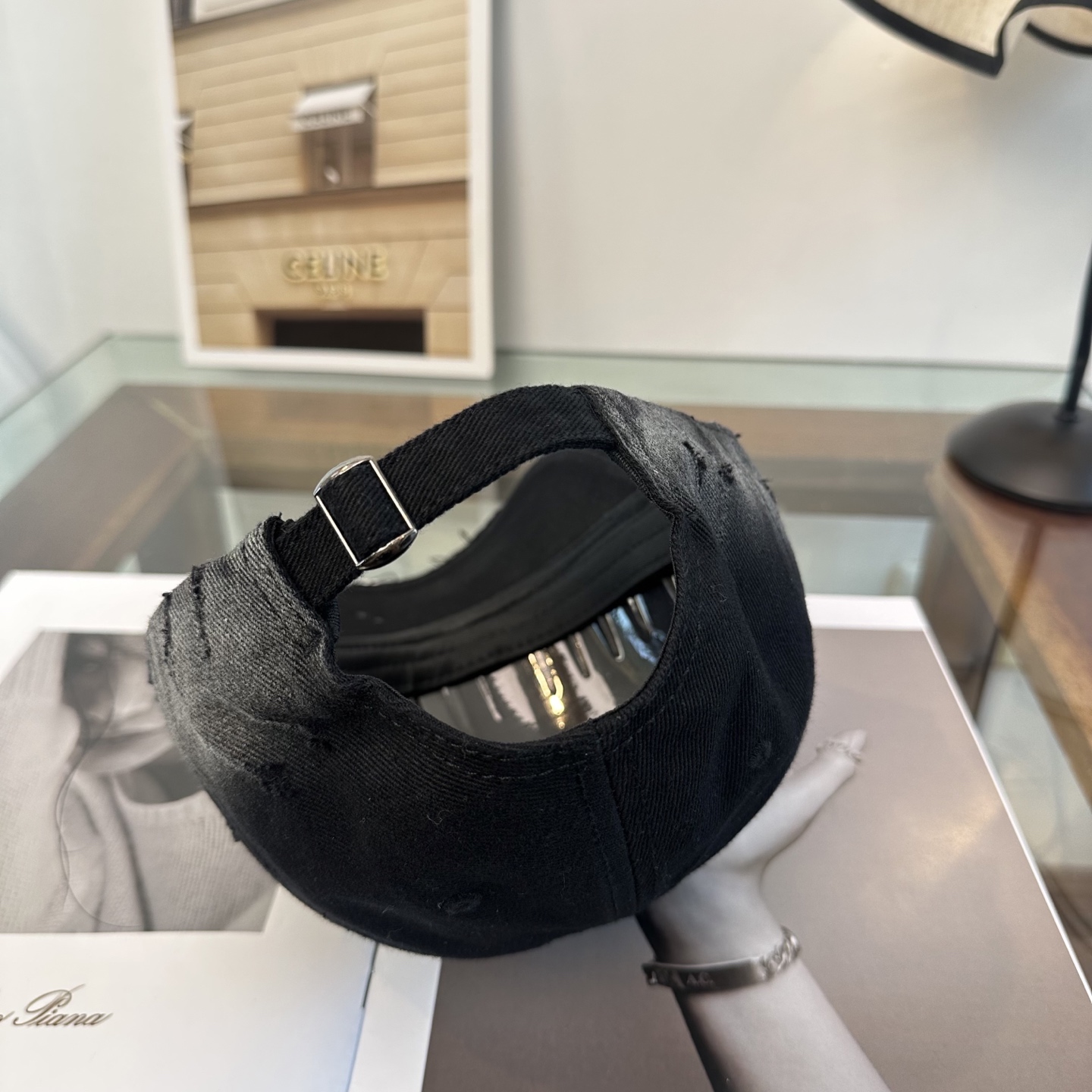 新品Balenciaga 巴黎世家字母新款棒球帽现货秒发🧢简约时尚超级无敌好看的帽子！情侣款！