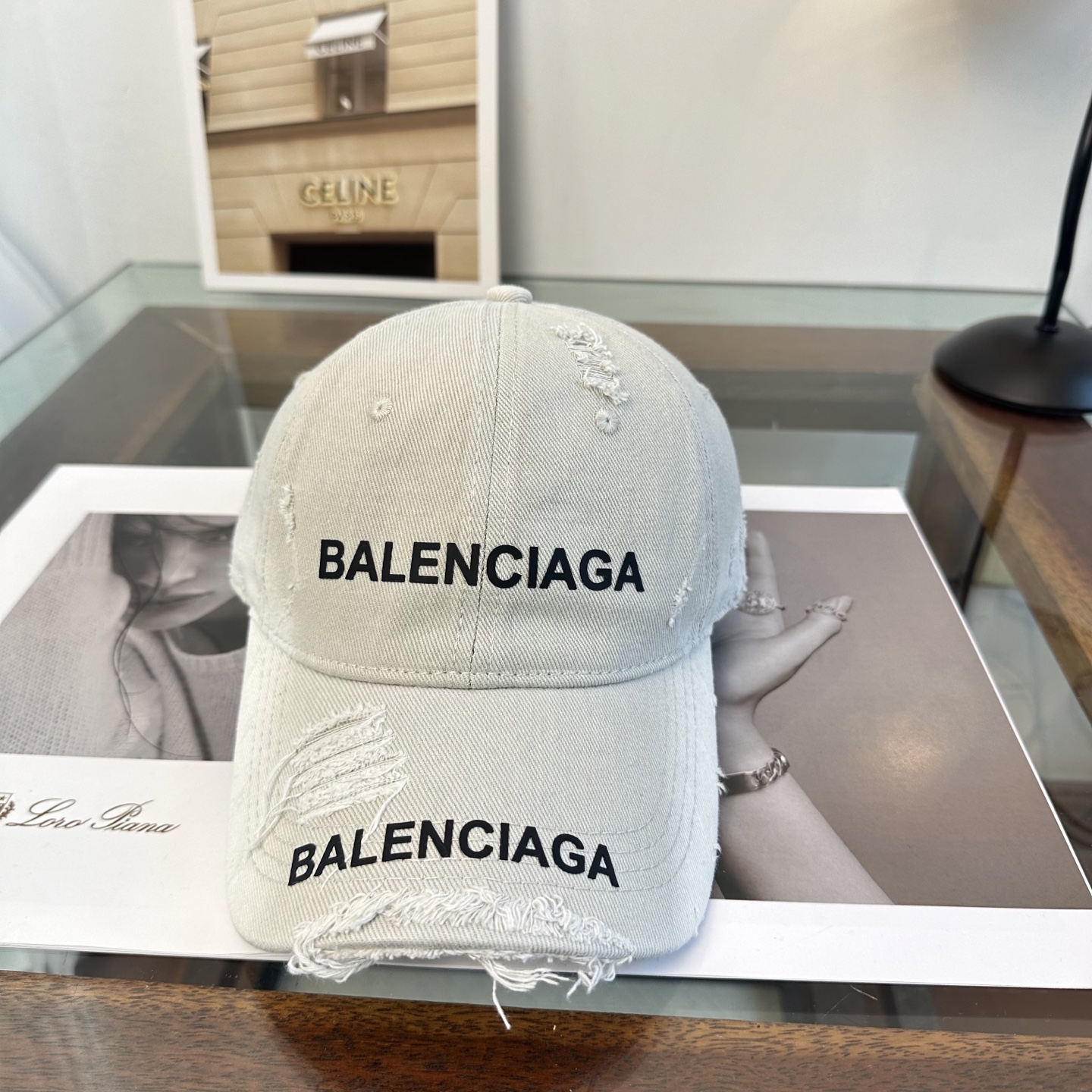 Balenciaga 新品Balenciaga 巴黎世家字母新款棒球帽