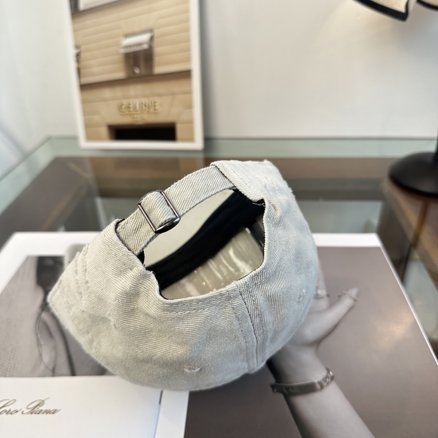 新品Balenciaga 巴黎世家字母新款棒球帽现货秒发🧢简约时尚超级无敌好看的帽子！情侣款！