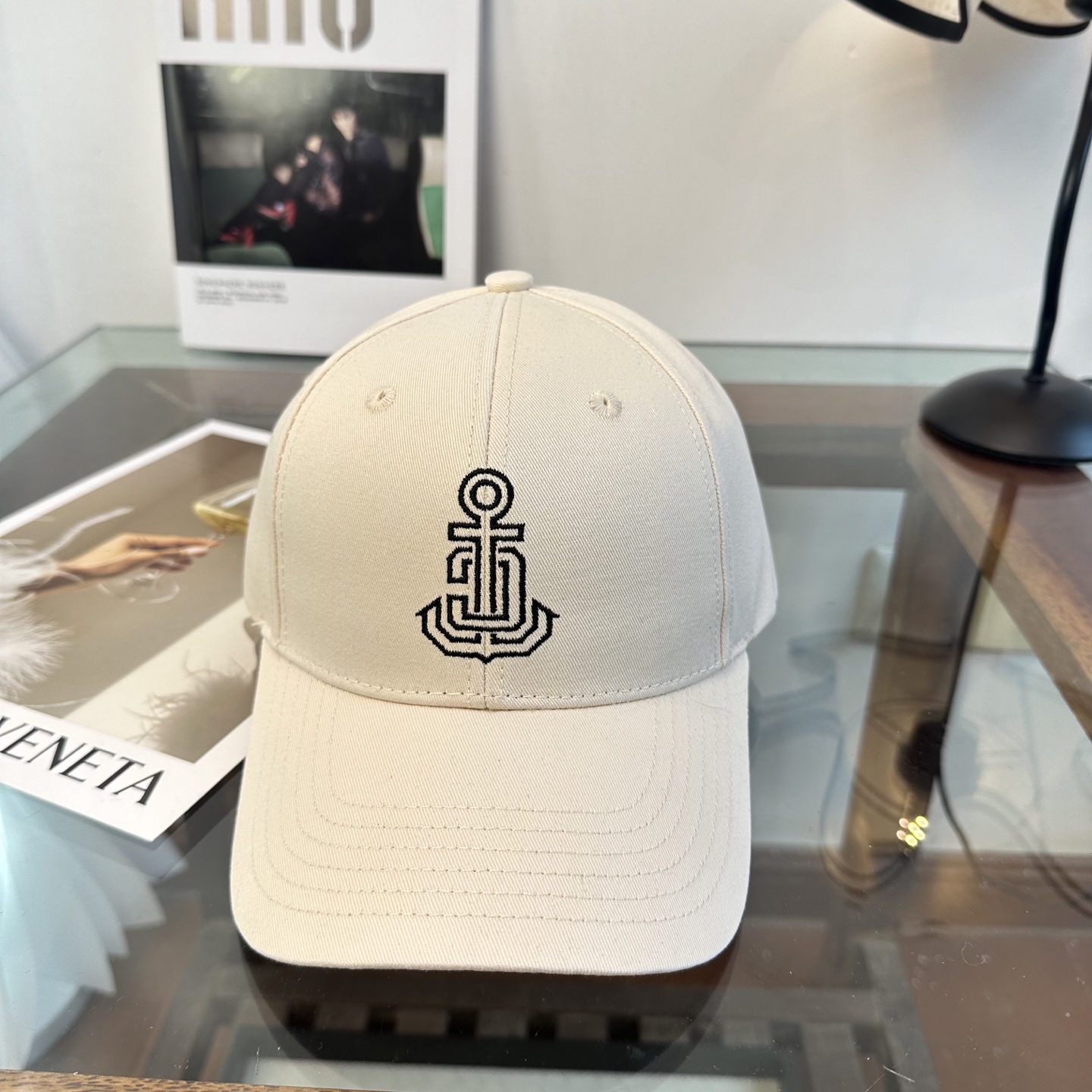 爆款CELINE（赛琳）简约明星同款最新棒球帽，时尚潮流，高端做工！每一个帽子都是用心之作！非一般的品质