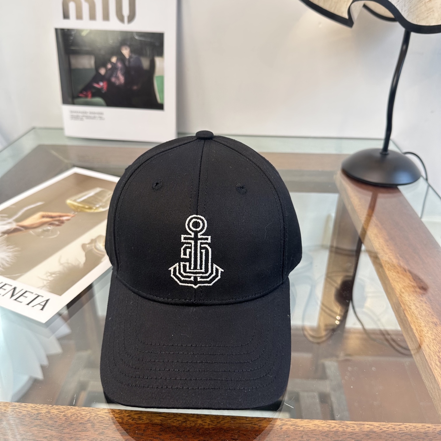 爆款CELINE（赛琳）简约明星同款最新棒球帽，时尚潮流，高端做工！每一个帽子都是用心之作！非一般的品质