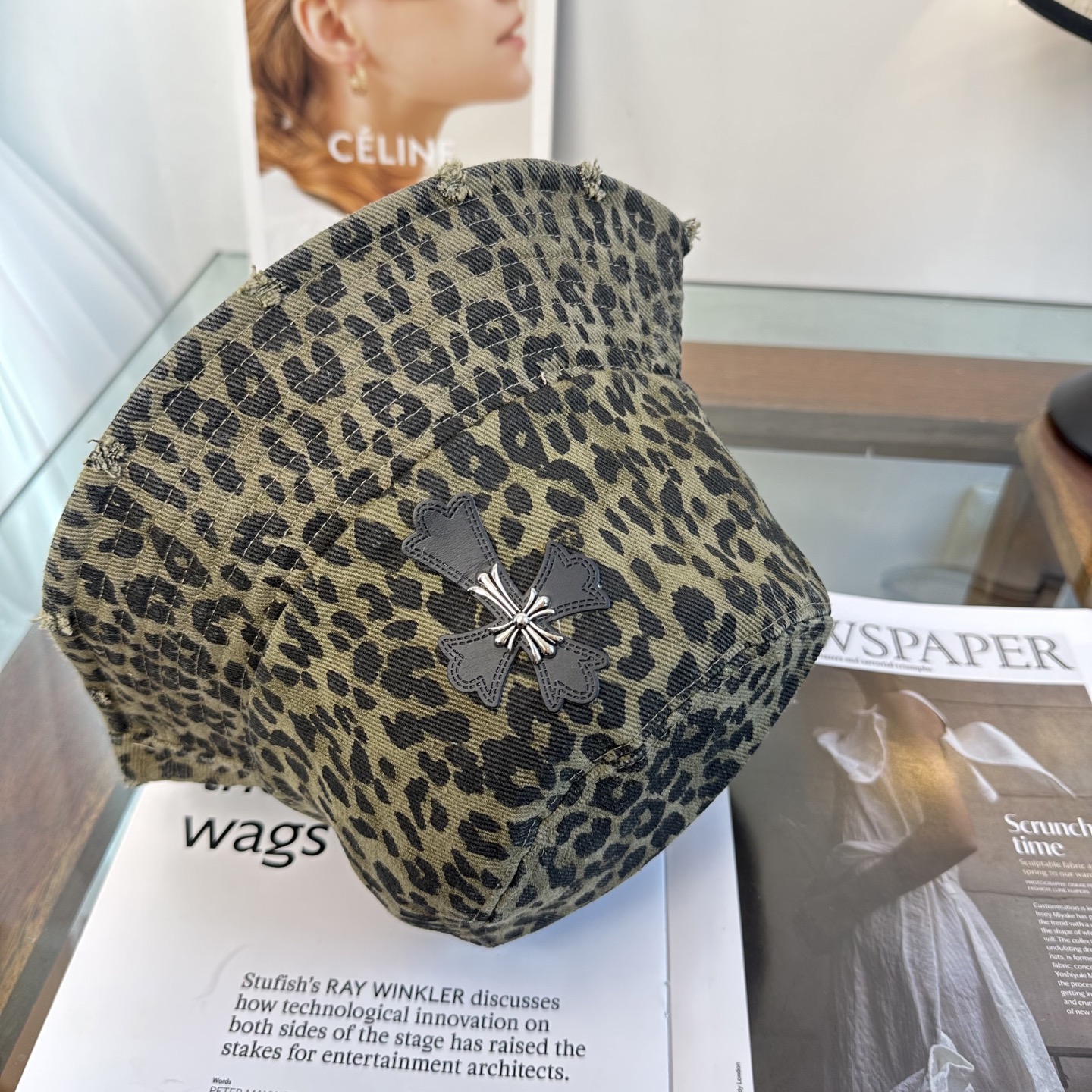 Chrome Hearts 克罗心豹纹 拼皮十字架 渔夫帽，男女同款。