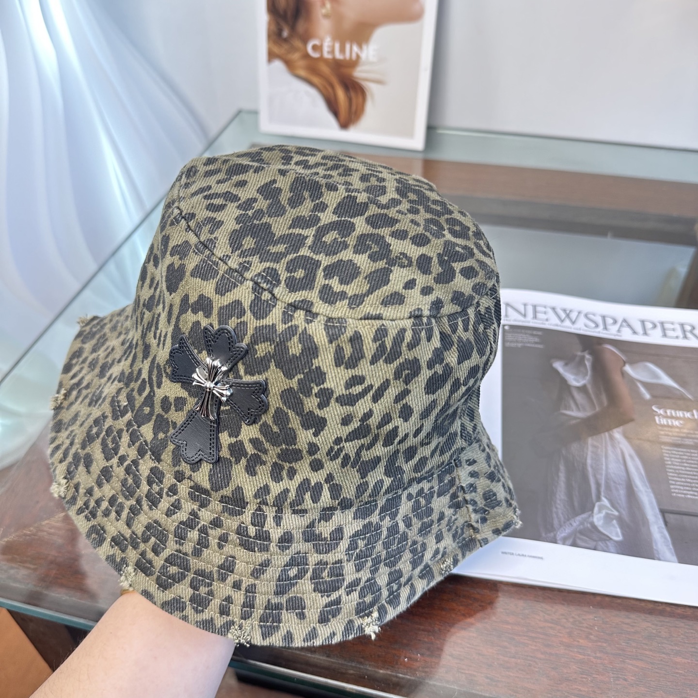 Chrome Hearts 克罗心豹纹 拼皮十字架 渔夫帽，男女同款。