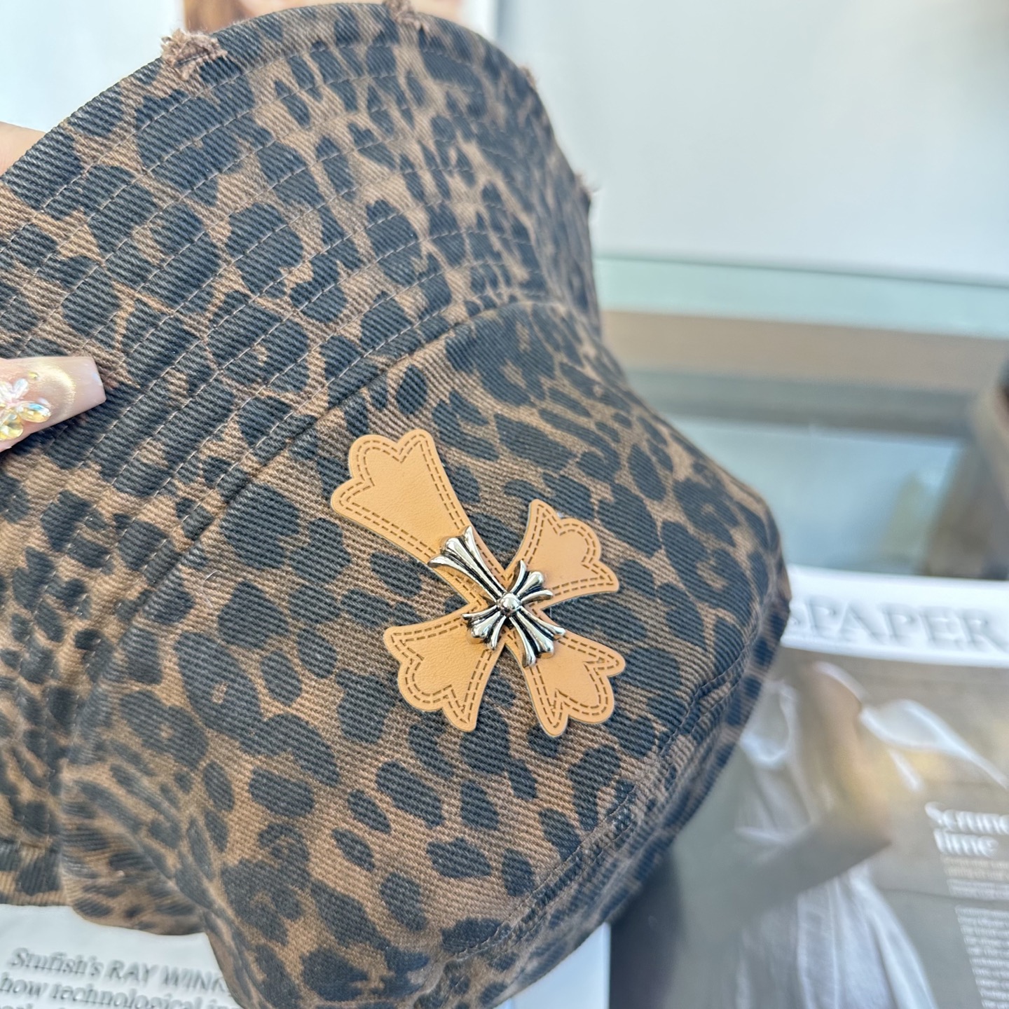 Chrome Hearts 克罗心豹纹 拼皮十字架 渔夫帽，男女同款。