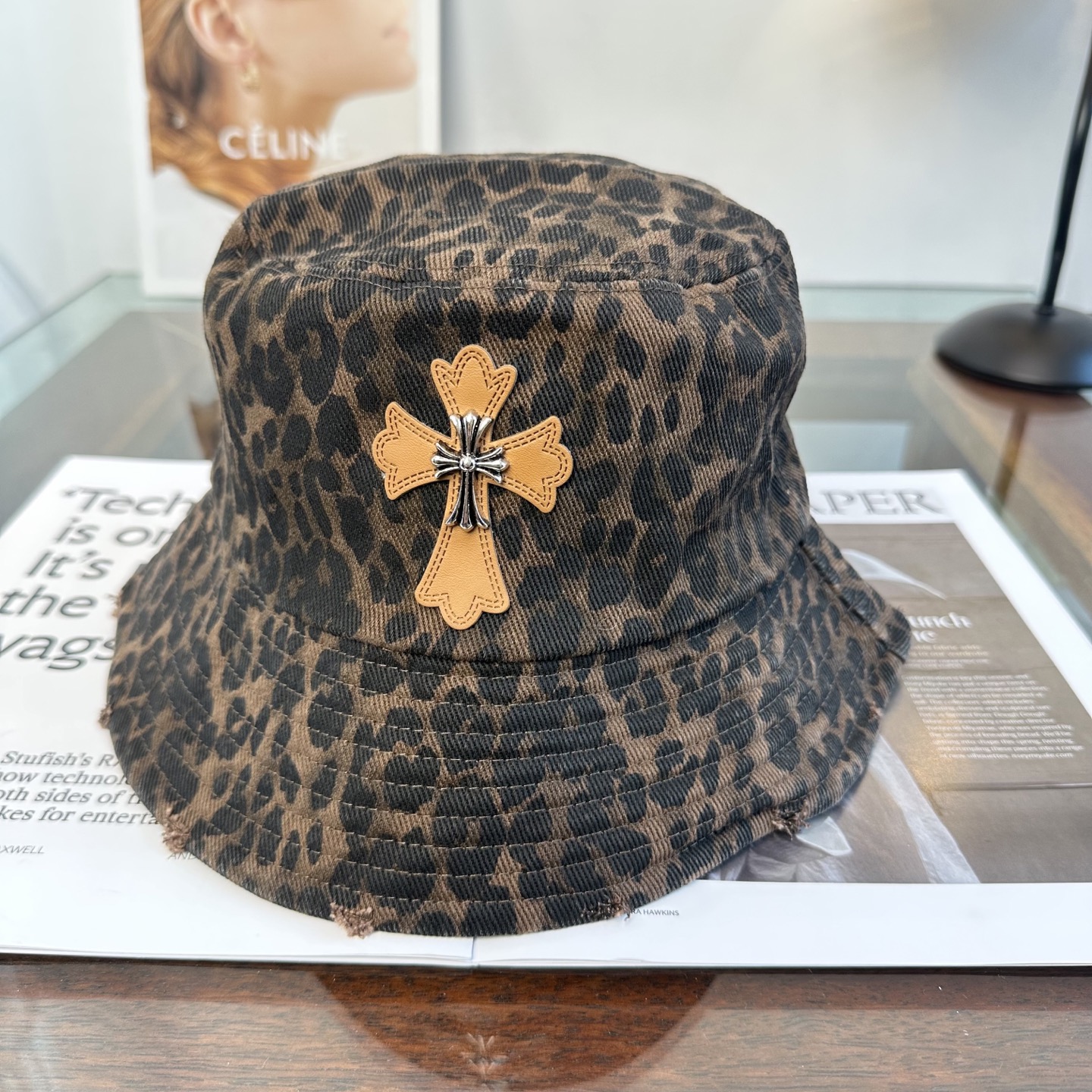 Chrome Hearts 克罗心豹纹 拼皮十字架 渔夫帽，男女同款。