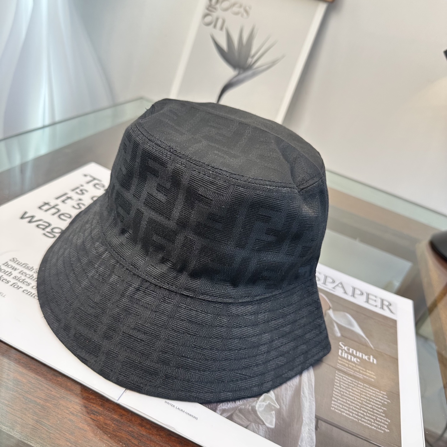 Fendi FEND芬迪 渔夫帽 款 轻盈透气。完美版型，对格精准无误， 品质，独家 摄，男女适用