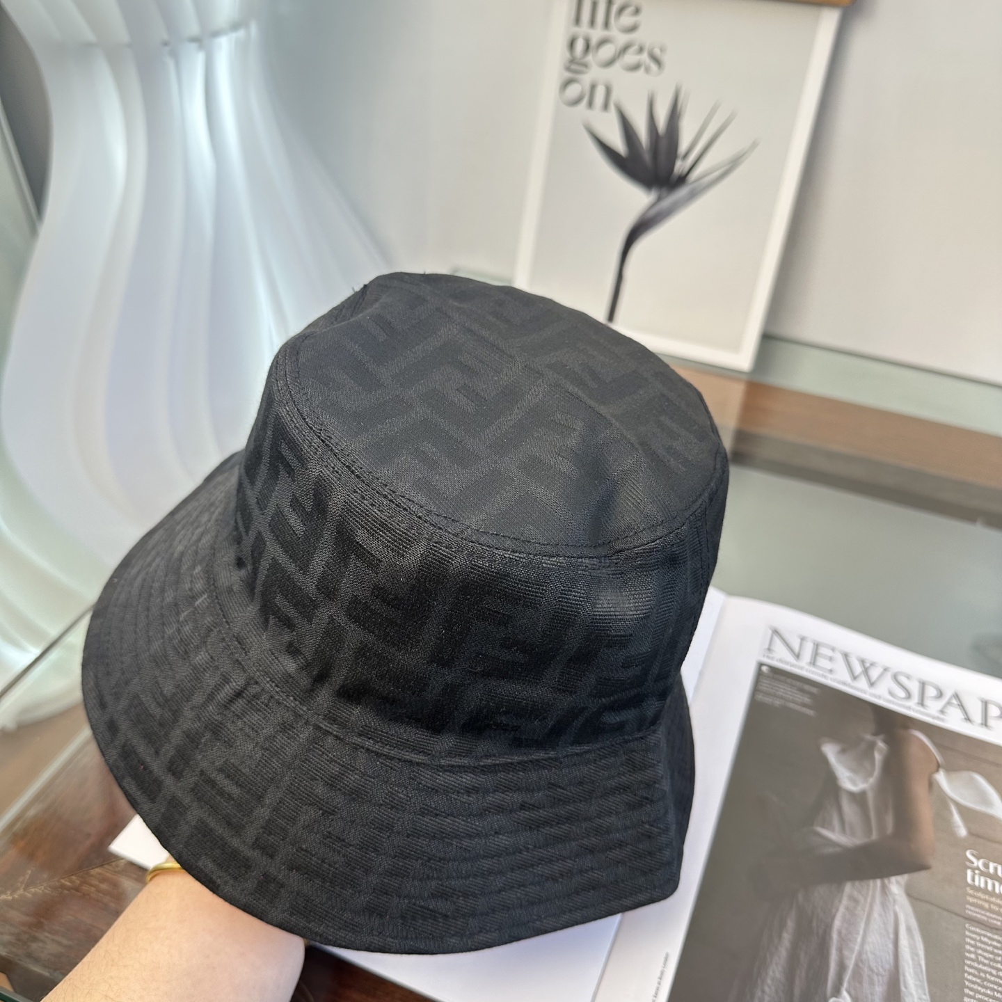 Fendi FEND芬迪 渔夫帽 款 轻盈透气。完美版型，对格精准无误， 品质，独家 摄，男女适用