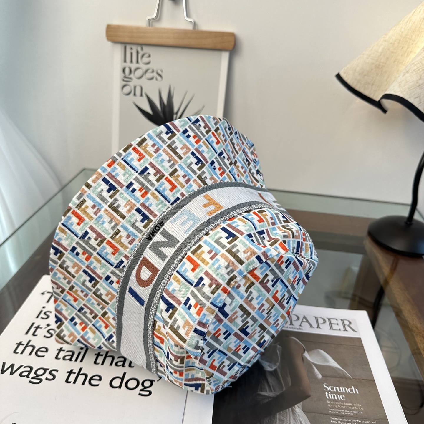 FEND芬迪 原单渔夫帽 专柜热卖款 轻盈透气。完美版型，对格精准无误，原厂品质，独家实物拍摄，男女适用