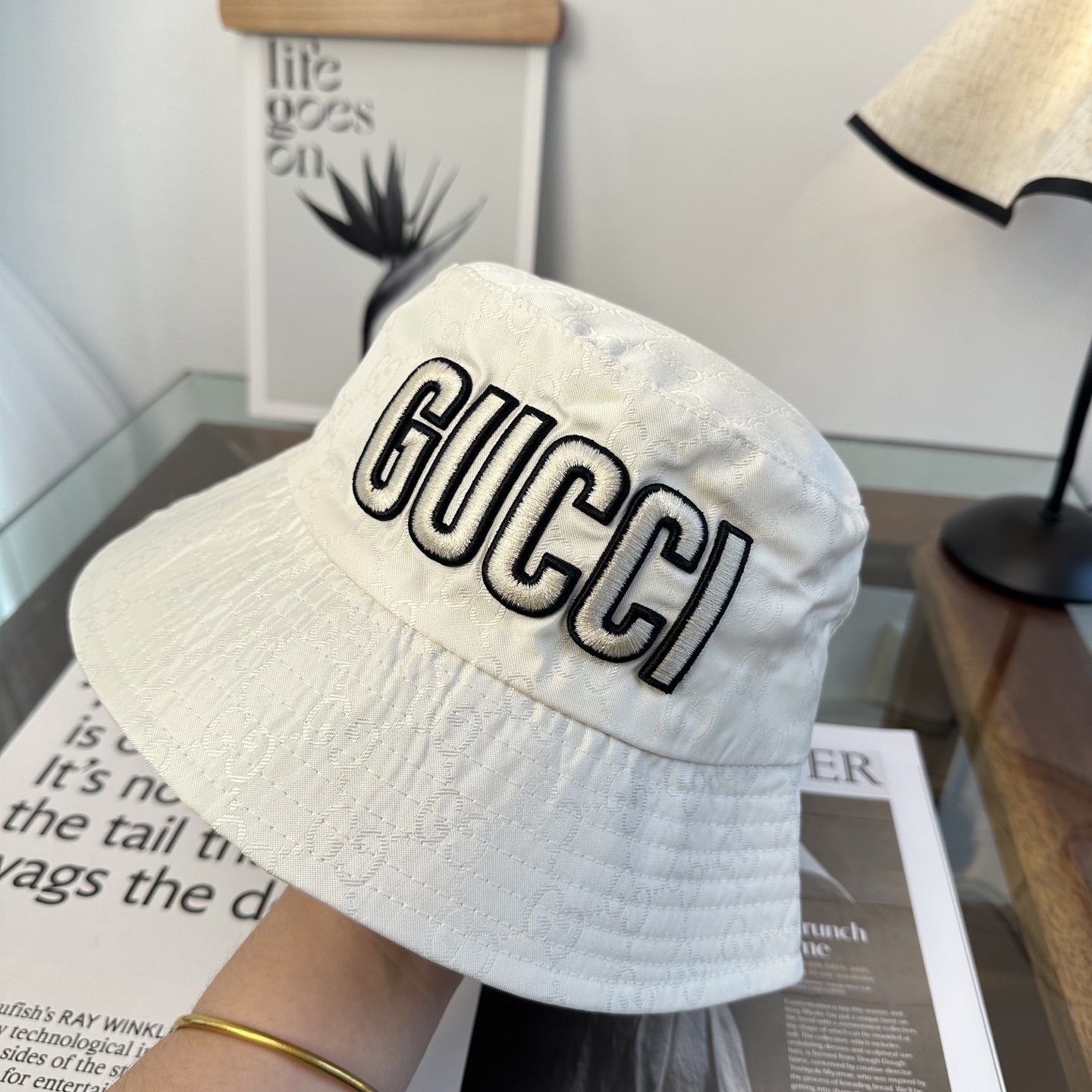 Gucci 古奇 原单渔夫帽 专柜热卖款 轻盈透气。完美版型，对格精准无误，原厂品质，独家实物拍摄，男女