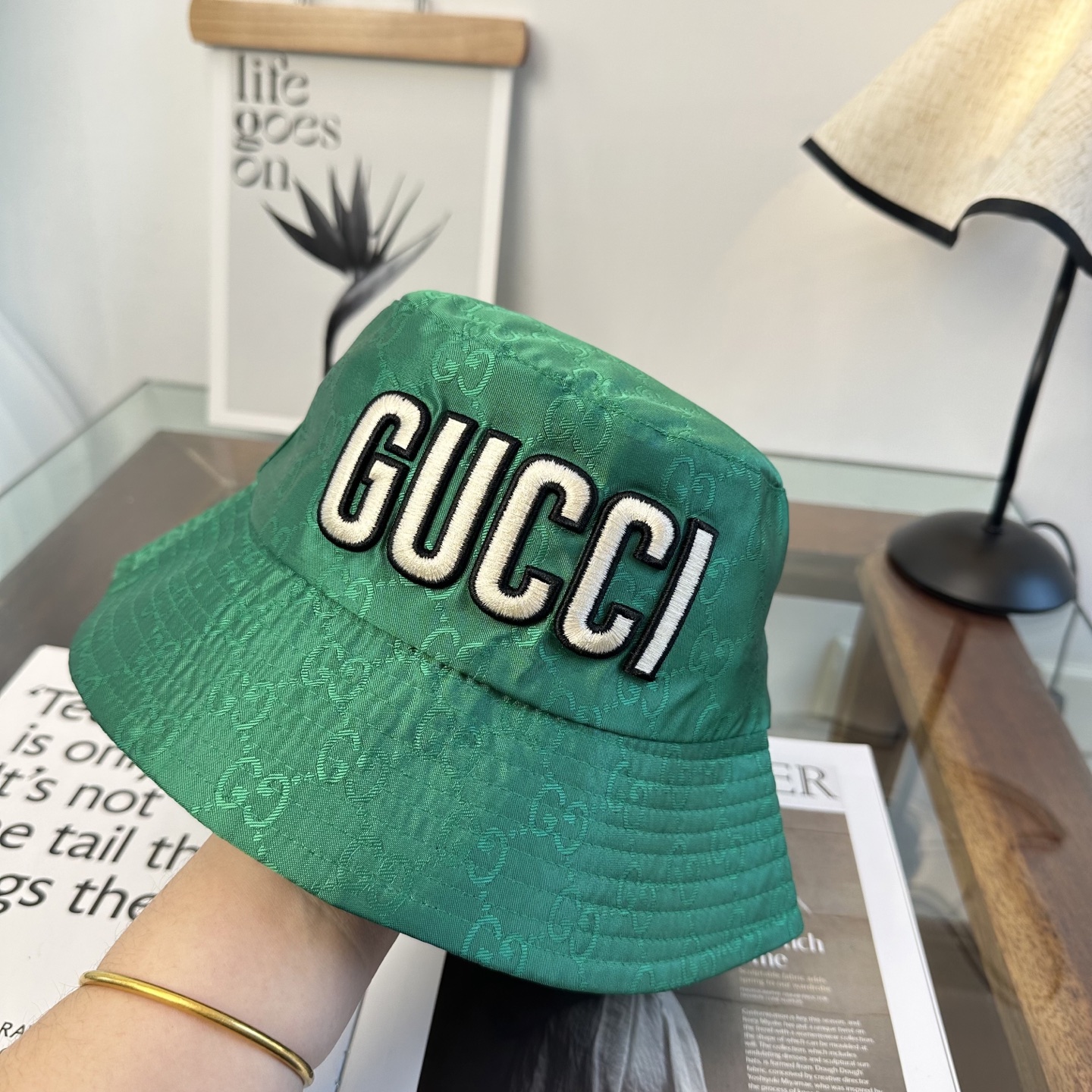 Gucci 古奇 原单渔夫帽 专柜热卖款 轻盈透气。完美版型，对格精准无误，原厂品质，独家实物拍摄，男女