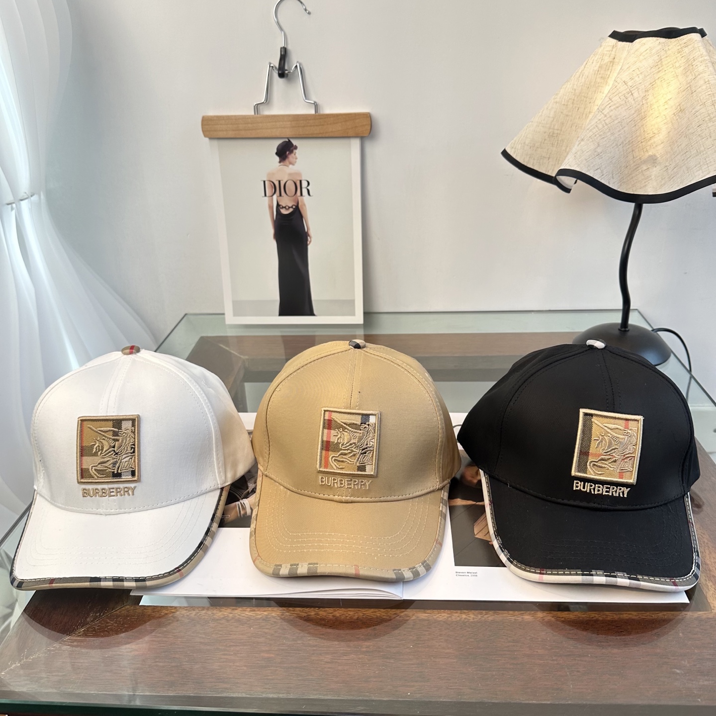 Burberry 巴宝莉BURBERRY 上线 韩版新款英伦风定制款1:1 男女通用棒球帽 美邦工艺 高版品质质量