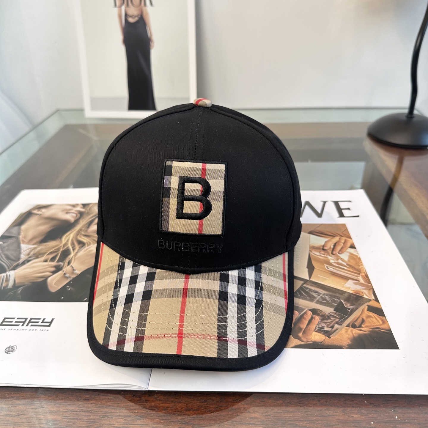 Burberry 巴宝莉BURBERRY 上线 韩版新款英伦风定制款1:1 男女通用棒球帽 美邦工艺 高版品质质量