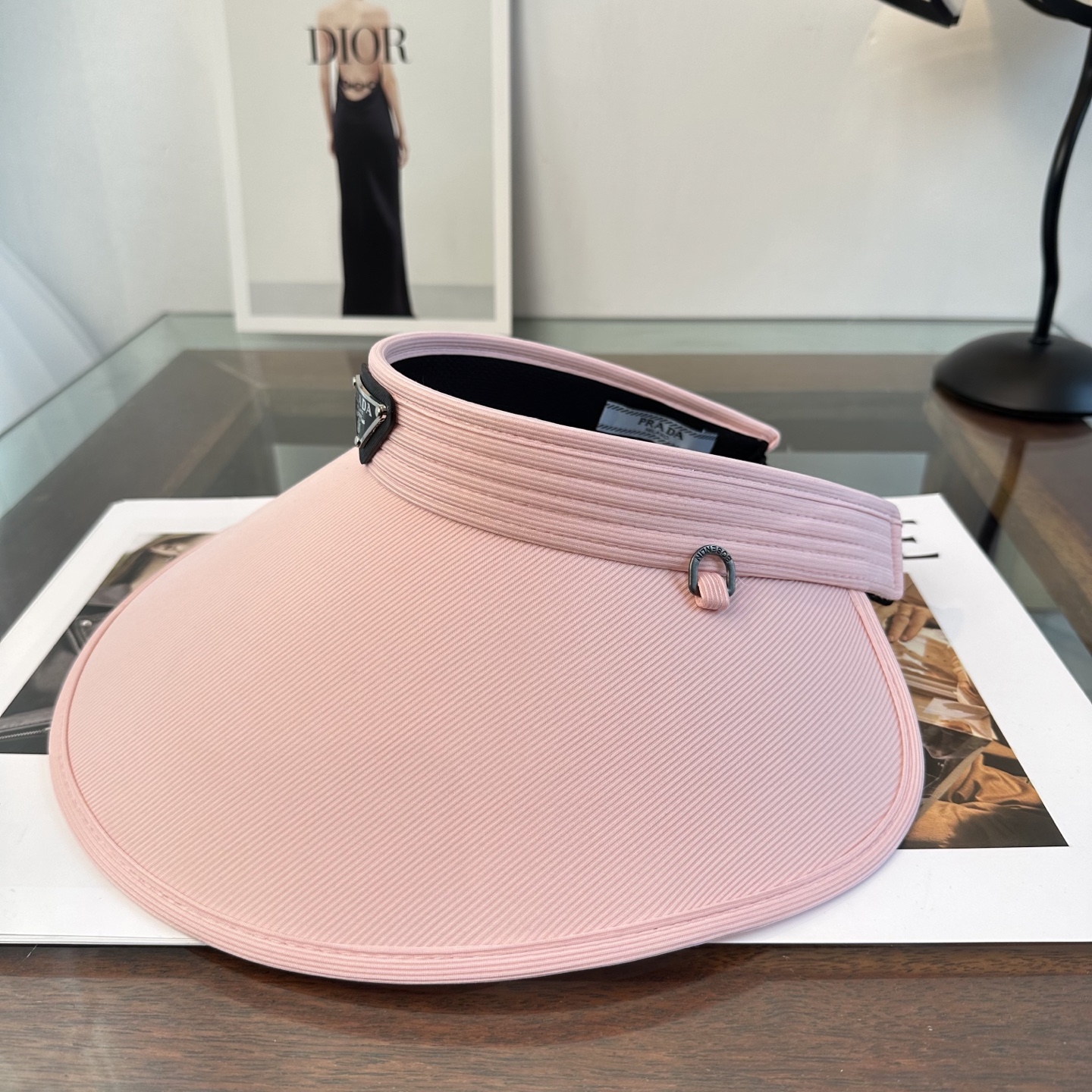 普拉达空顶帽遮阳效果一流🥳🥳墙裂推荐🔺