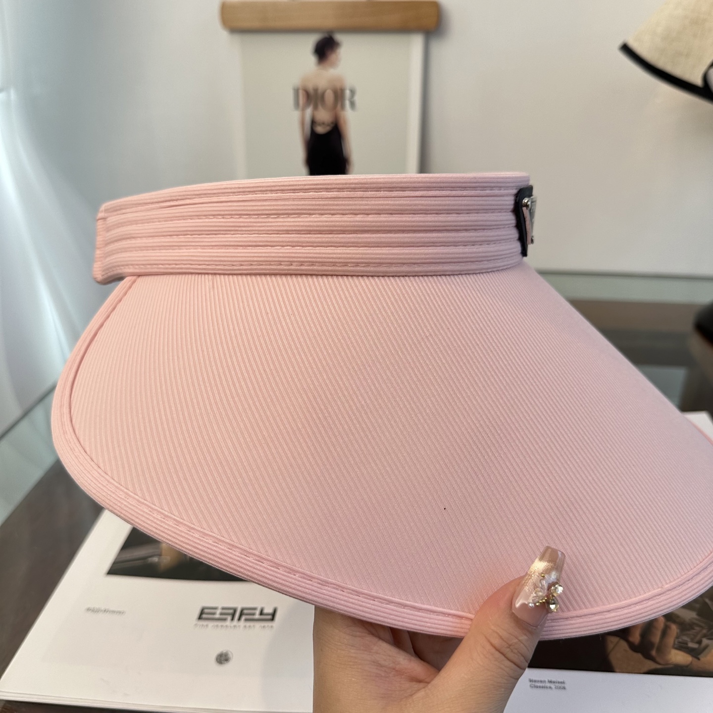 普拉达空顶帽遮阳效果一流🥳🥳墙裂推荐🔺