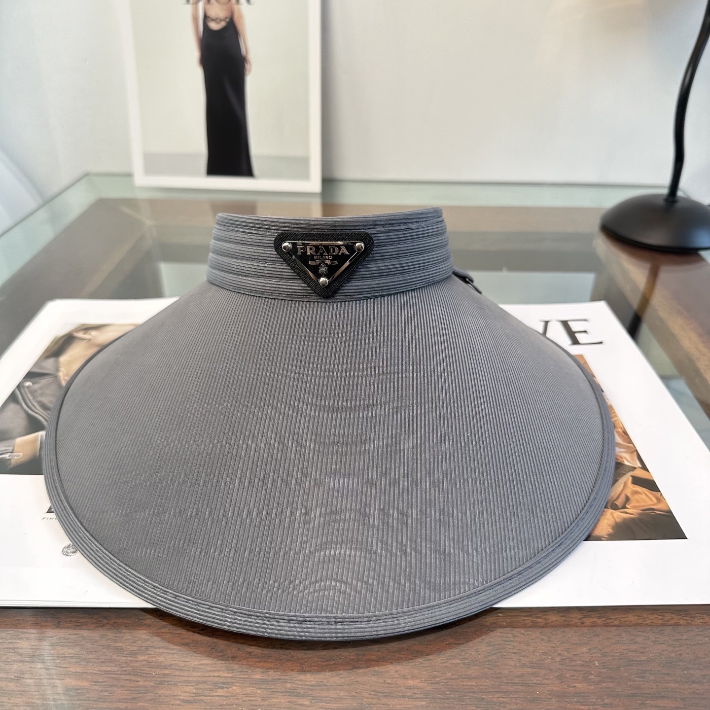 普拉达空顶帽遮阳效果一流🥳🥳墙裂推荐🔺