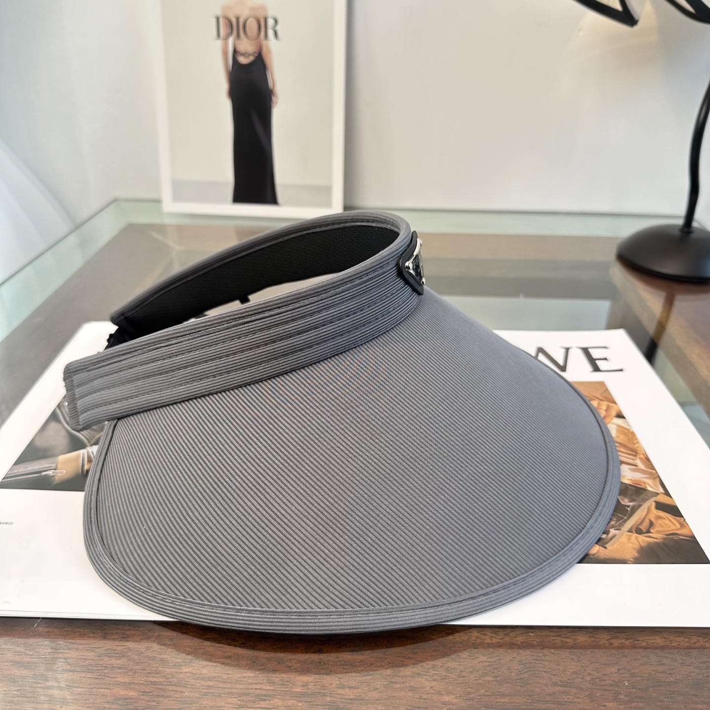 普拉达空顶帽遮阳效果一流🥳🥳墙裂推荐🔺