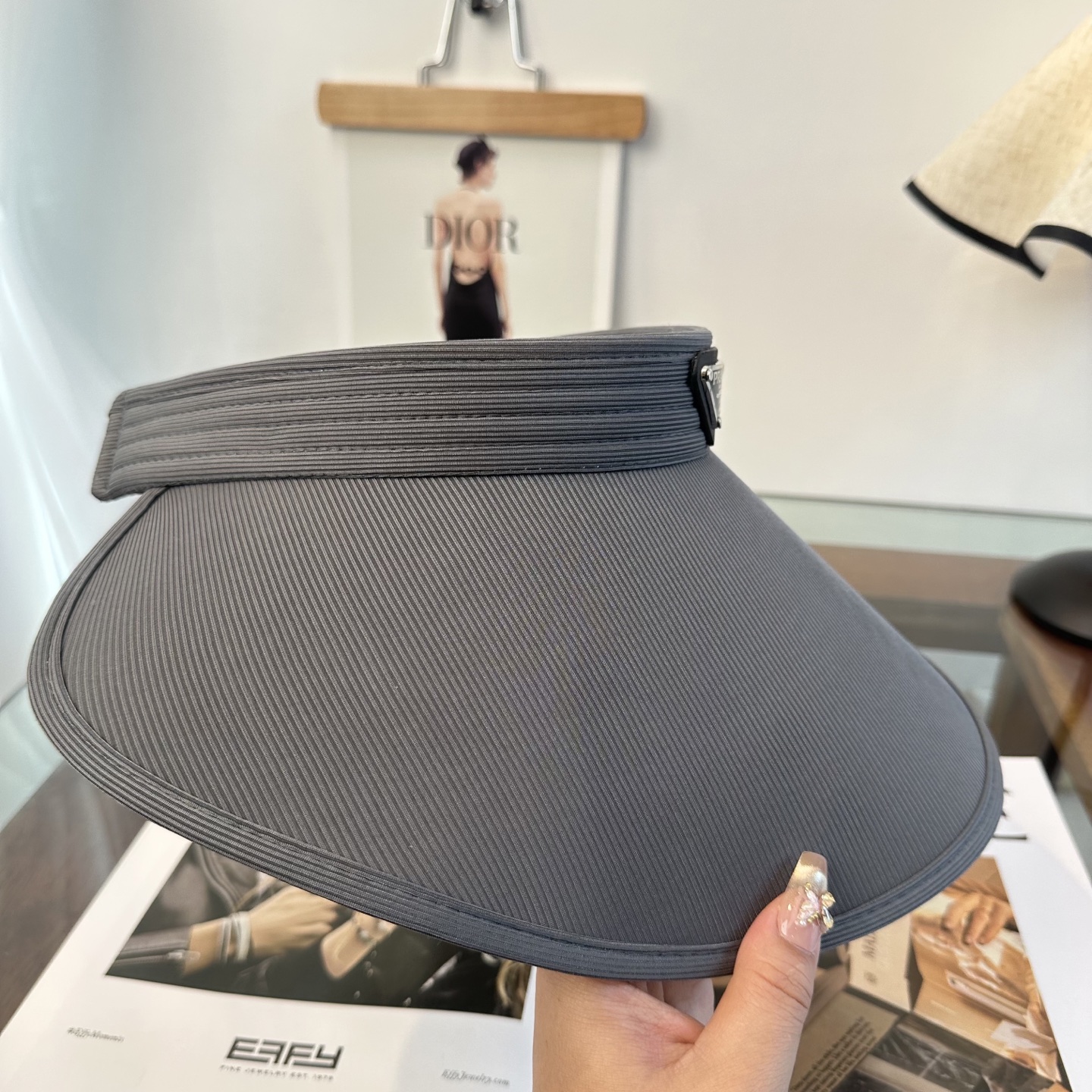 普拉达空顶帽遮阳效果一流🥳🥳墙裂推荐🔺