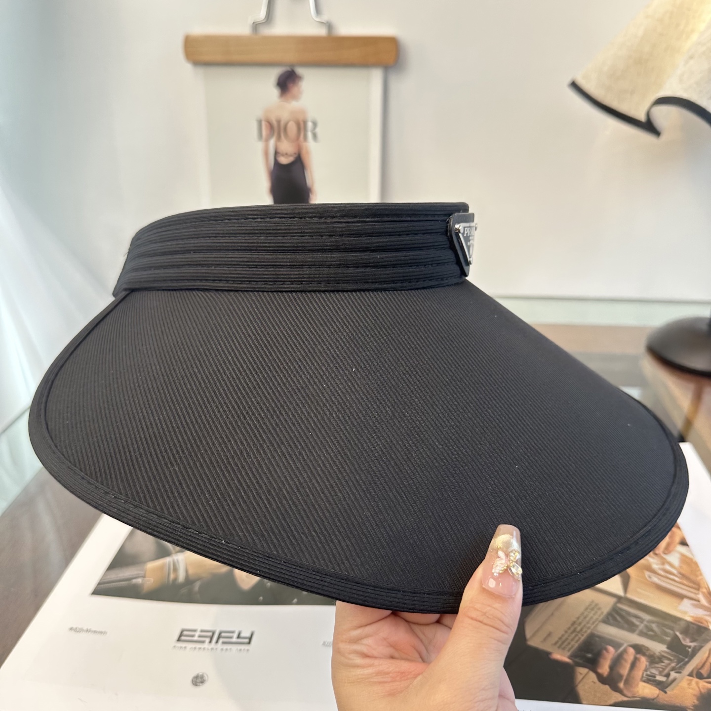 普拉达空顶帽遮阳效果一流🥳🥳墙裂推荐🔺