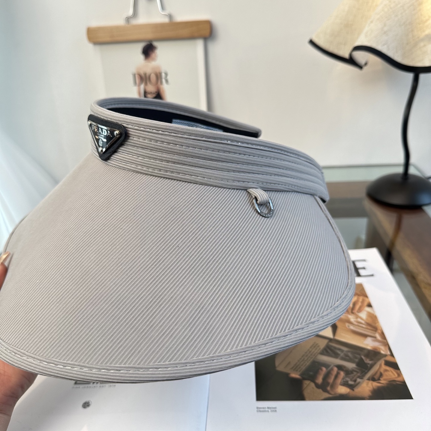 普拉达空顶帽遮阳效果一流🥳🥳墙裂推荐🔺