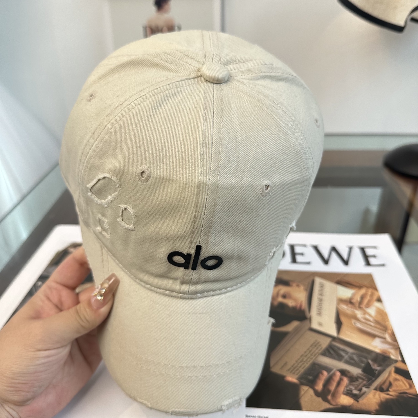 Alo 🔥爆款 新款棒球帽定制面料，简约时尚更透气，超火爆现货秒发