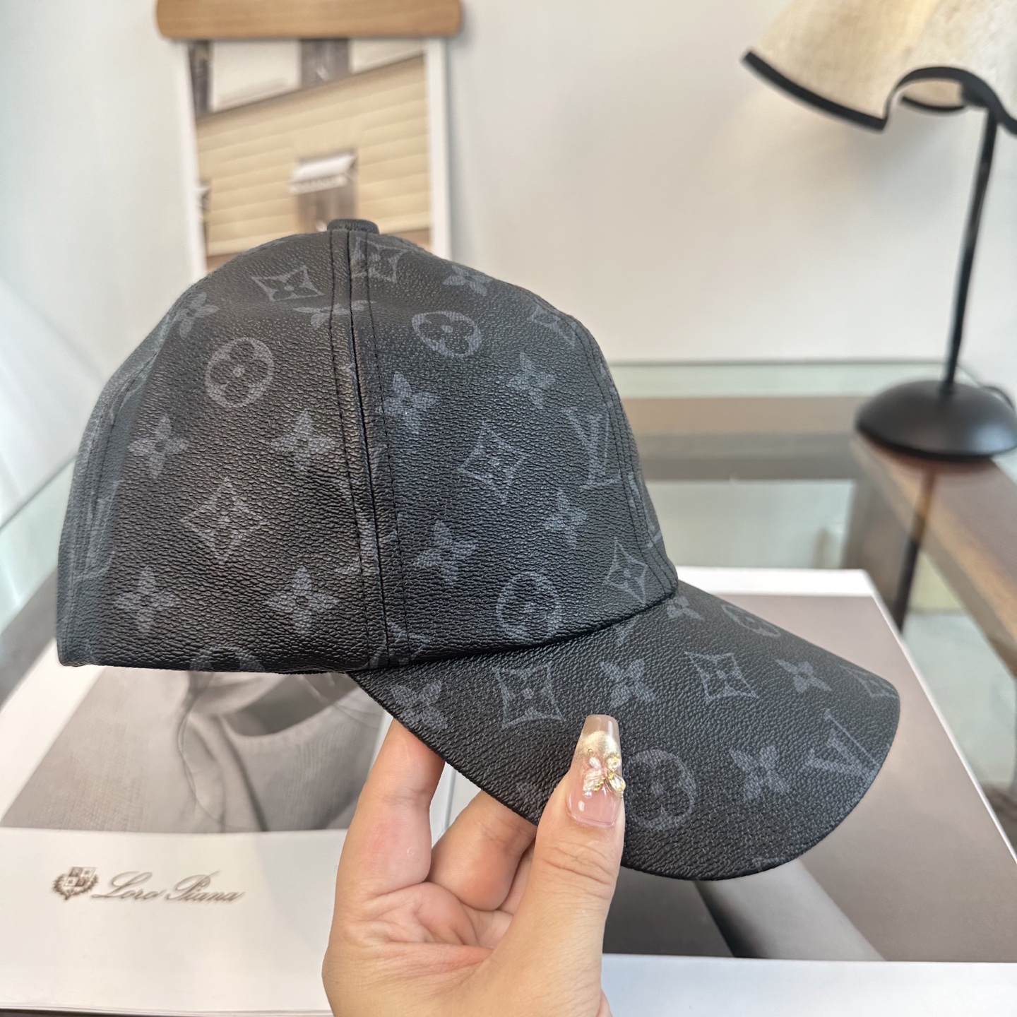 🧢路易威登棒球帽 LouisVuitton😍新款LV棒球帽，重工打造♥️高端大气，百搭款🤗男女通用！