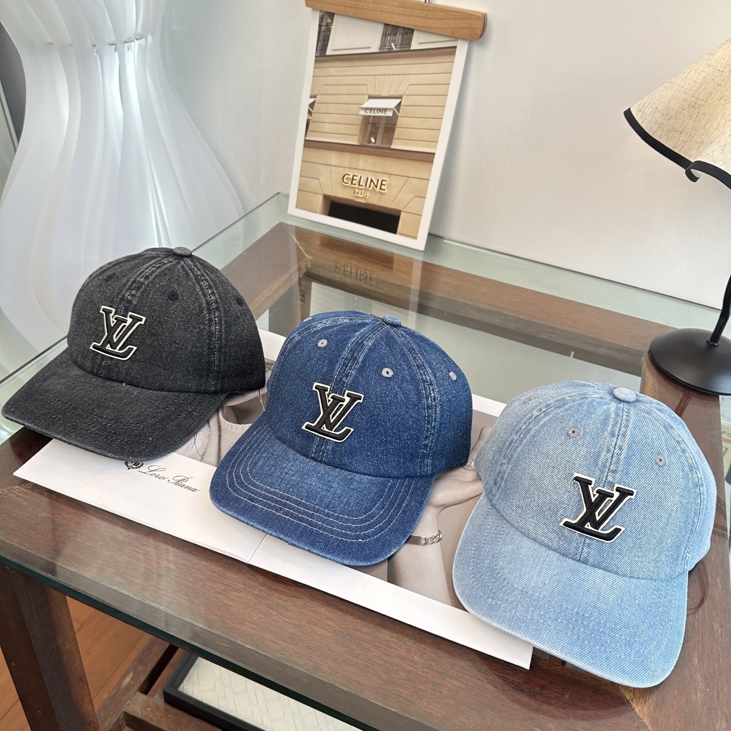🧢路易威登棒球帽 LouisVuitton😍新款LV棒球帽，重工打造♥️高端大气，百搭款🤗男女通用！