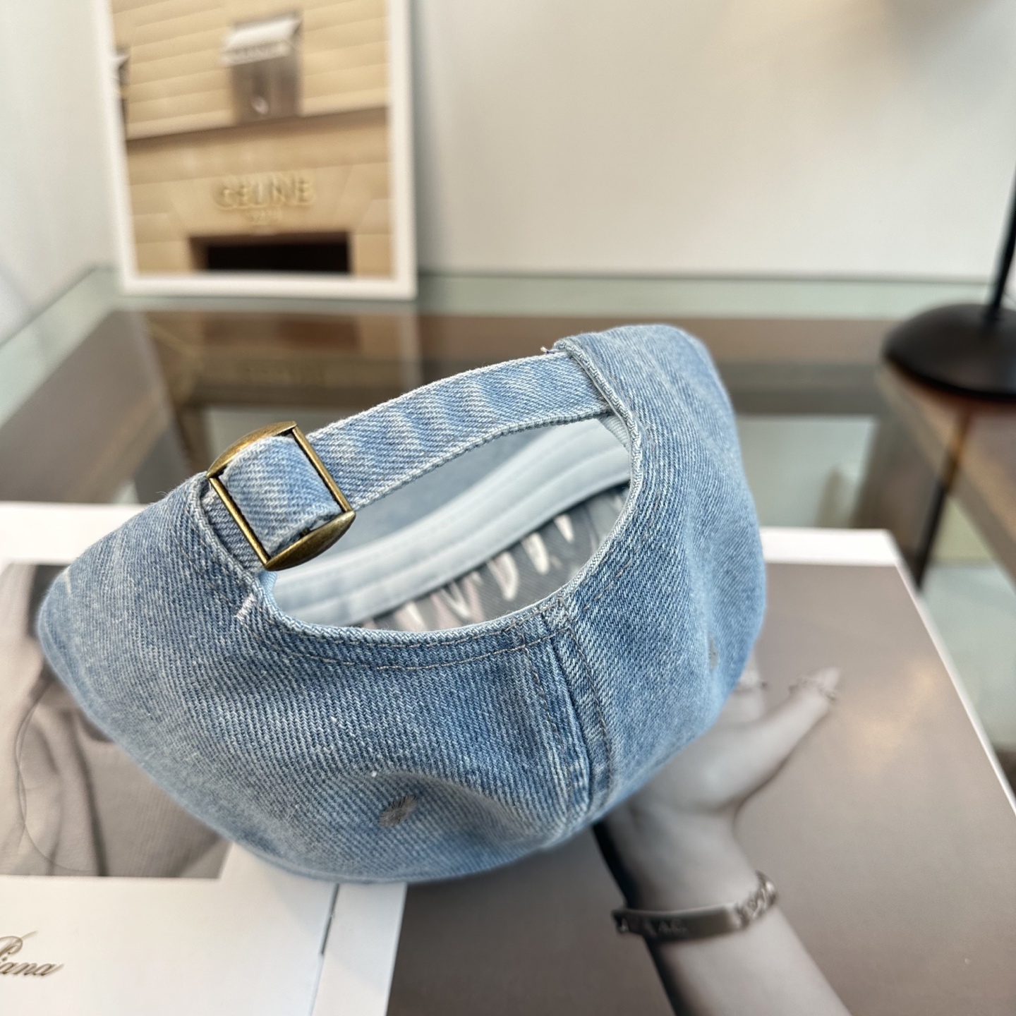 🧢路易威登棒球帽 LouisVuitton😍新款LV棒球帽，重工打造♥️高端大气，百搭款🤗男女通用！