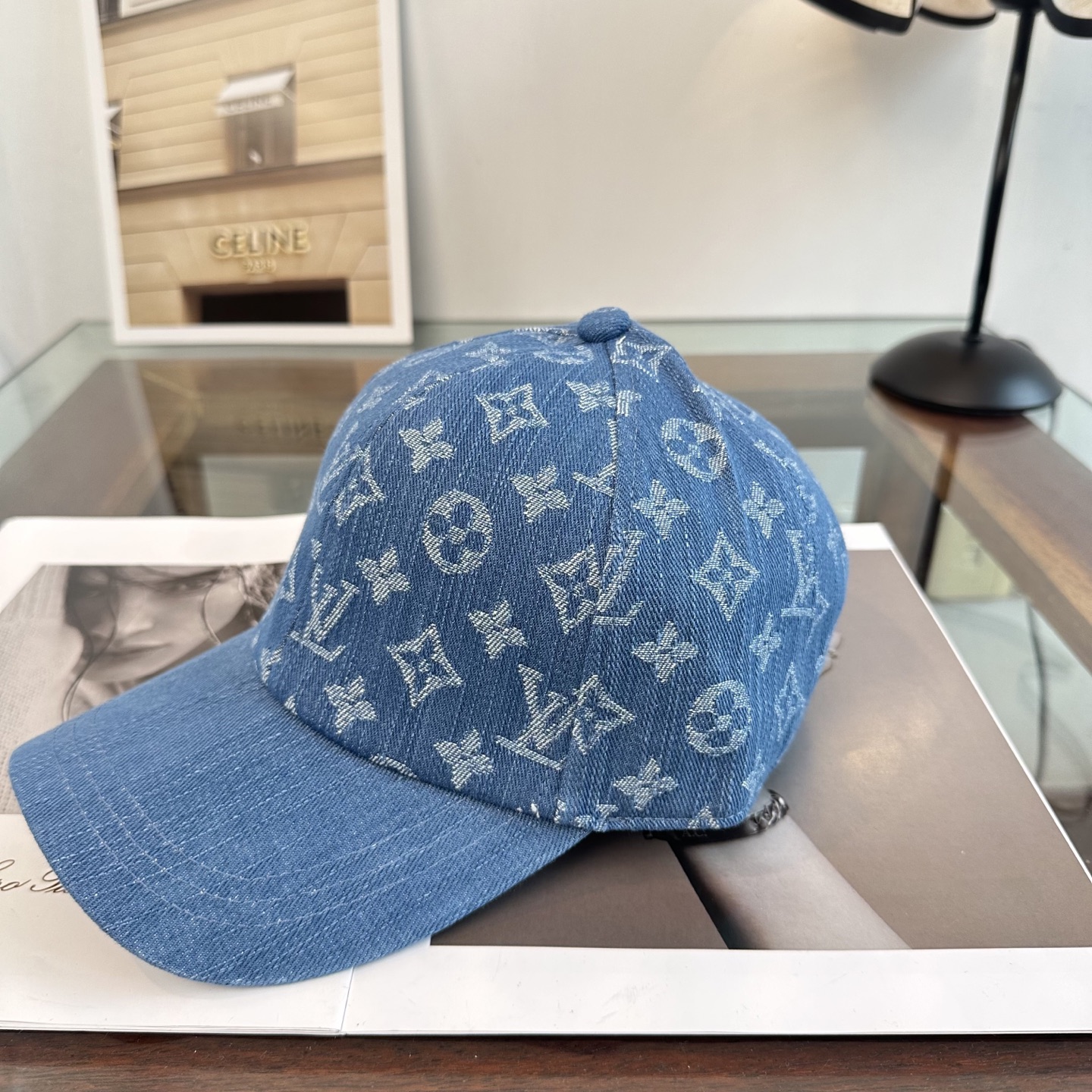 🧢路易威登棒球帽 LouisVuitton😍新款LV棒球帽，重工打造♥️高端大气，百搭款🤗男女通用！