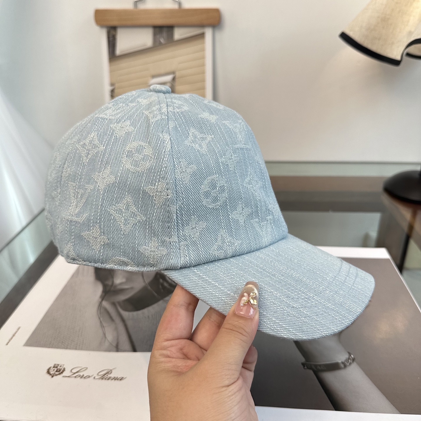 🧢路易威登棒球帽 LouisVuitton😍新款LV棒球帽，重工打造♥️高端大气，百搭款🤗男女通用！
