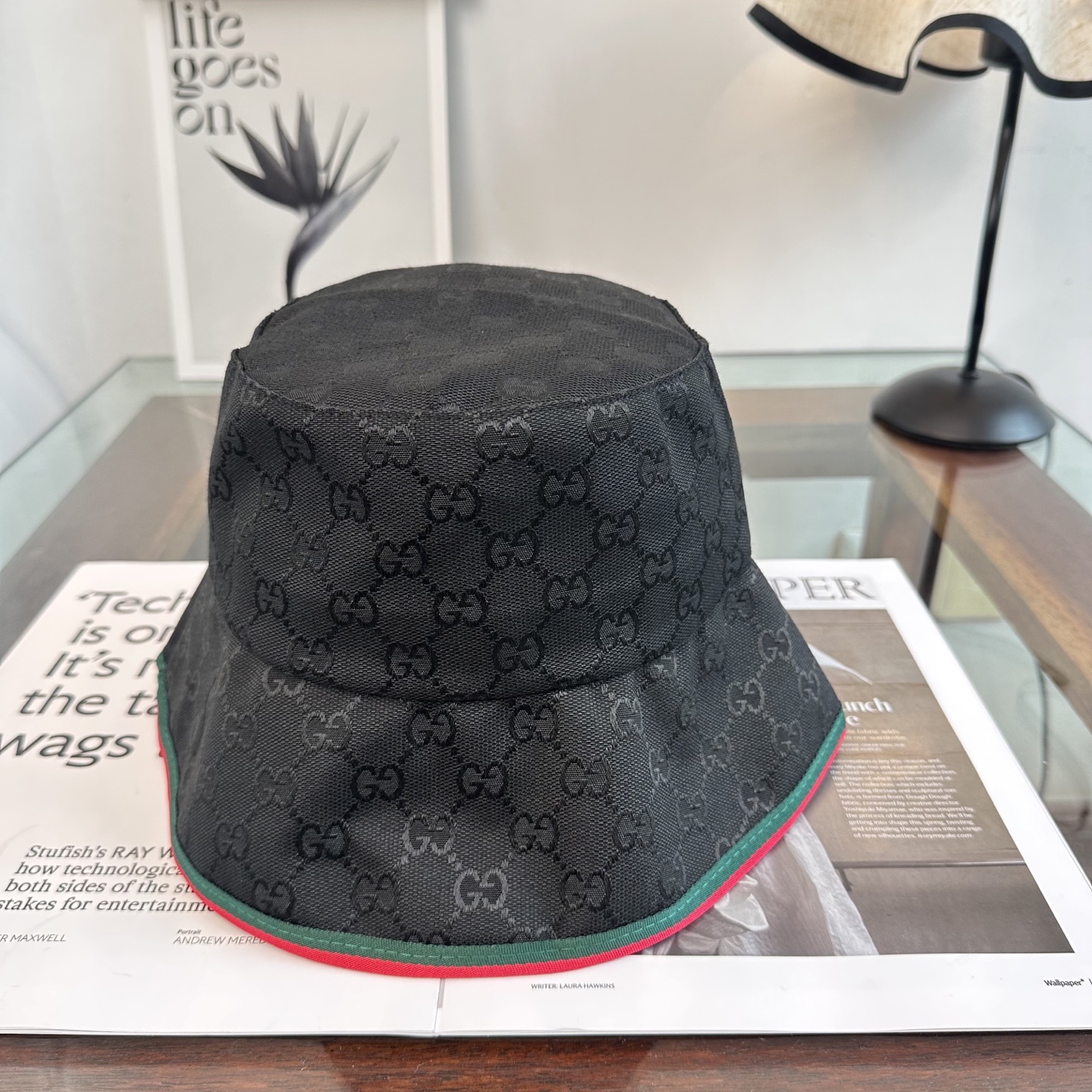 GUCCI古奇渔夫帽👒官网新品Gucci渔夫帽火爆来袭 工艺非常精美 高档大气上档次！低调奢华，方便携带