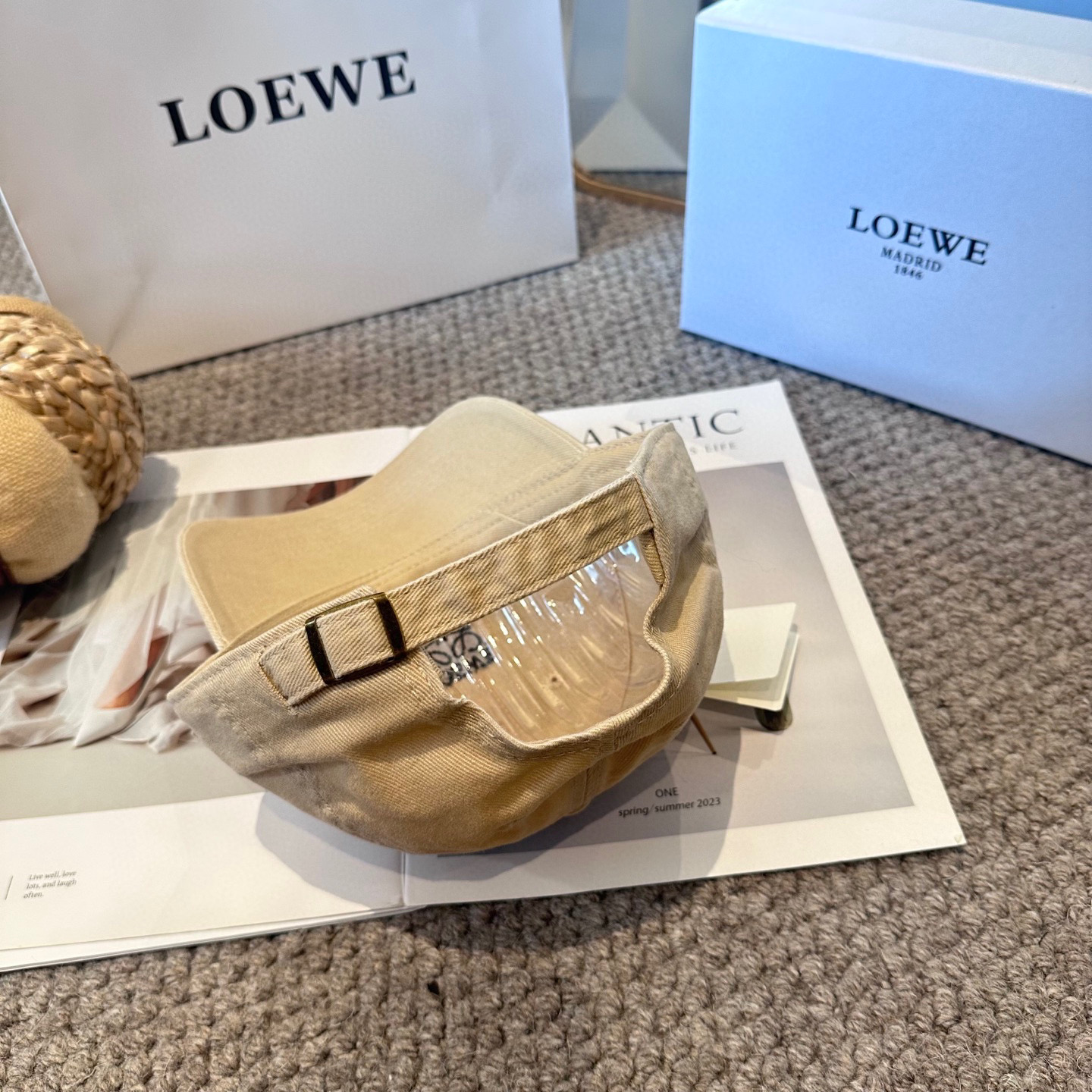 LOEWE【罗意威】新款刺绣棒球帽，专柜同步出货，大牌款超好搭配，赶紧入手
