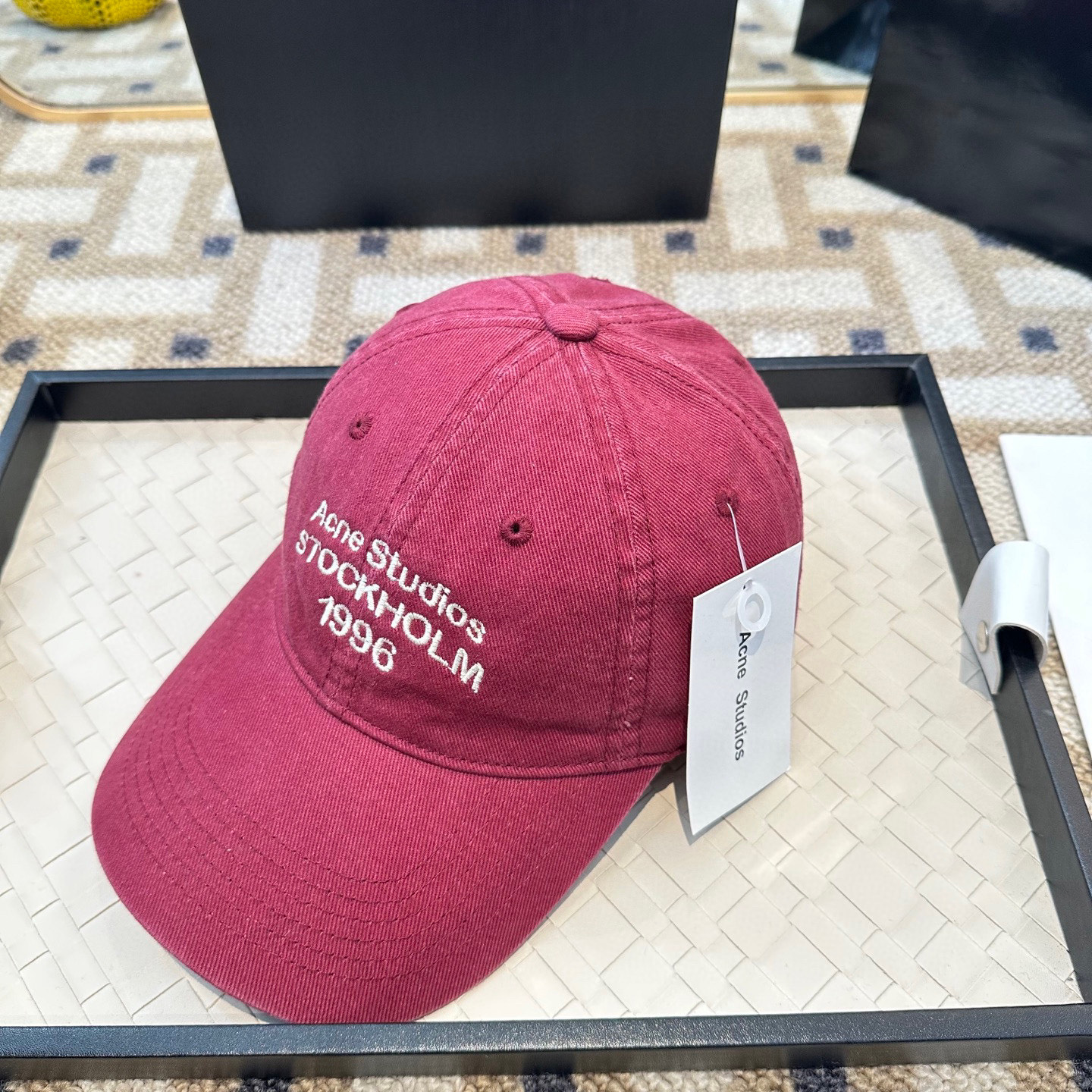 ACNE 潮牌棒球帽 简单休闲风的棒球帽 减龄百搭 适配度很高！简单随性~出街拍照拗造型非常加分~男女同
