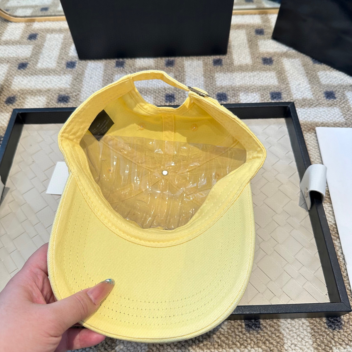 ACNE 潮牌棒球帽 简单休闲风的棒球帽 减龄百搭 适配度很高！简单随性~出街拍照拗造型非常加分~男女同