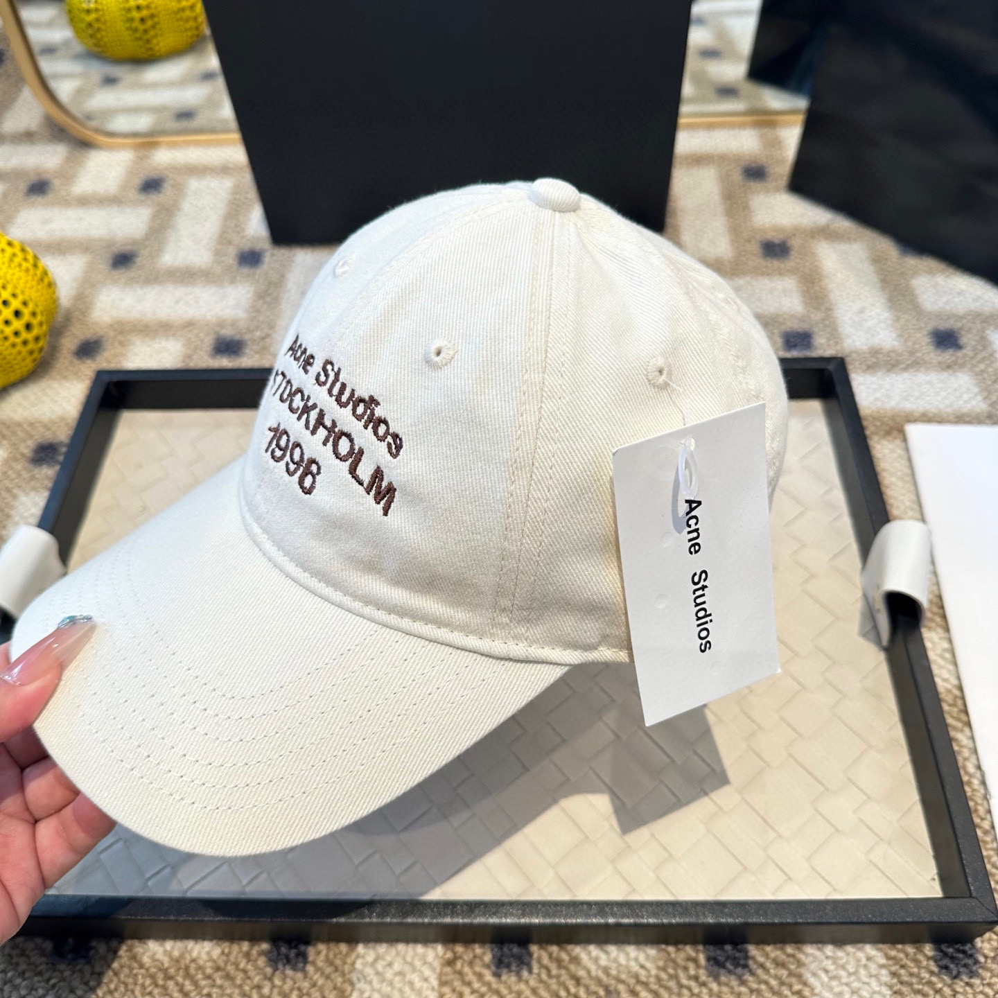 ACNE 潮牌棒球帽 简单休闲风的棒球帽 减龄百搭 适配度很高！简单随性~出街拍照拗造型非常加分~男女同