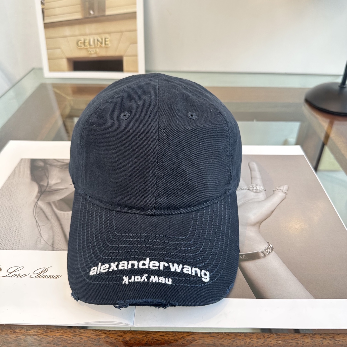 潮牌 Alexander亚历山大 棒球帽😎🔅超经典百搭单品💯出门凹造型的点亮搭配🤩重要的是还超级修饰脸型