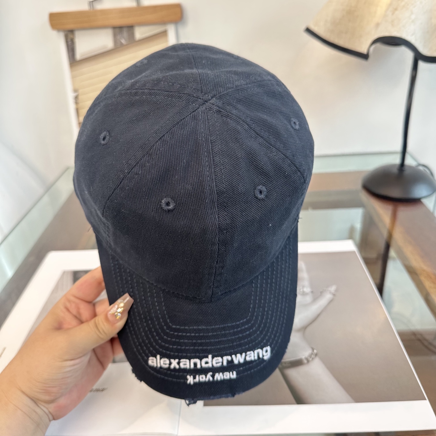 潮牌 Alexander亚历山大 棒球帽😎🔅超经典百搭单品💯出门凹造型的点亮搭配🤩重要的是还超级修饰脸型