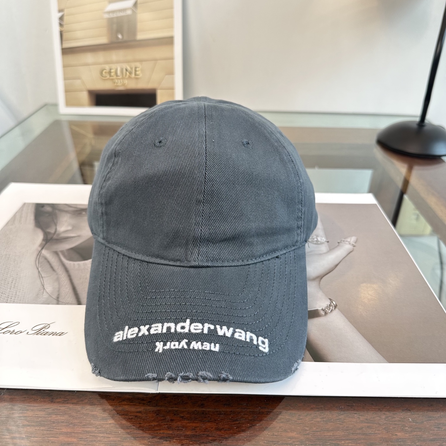 潮牌 Alexander亚历山大 棒球帽😎🔅超经典百搭单品💯出门凹造型的点亮搭配🤩重要的是还超级修饰脸型