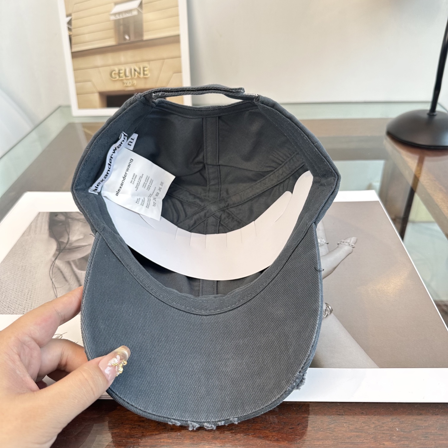 潮牌 Alexander亚历山大 棒球帽😎🔅超经典百搭单品💯出门凹造型的点亮搭配🤩重要的是还超级修饰脸型